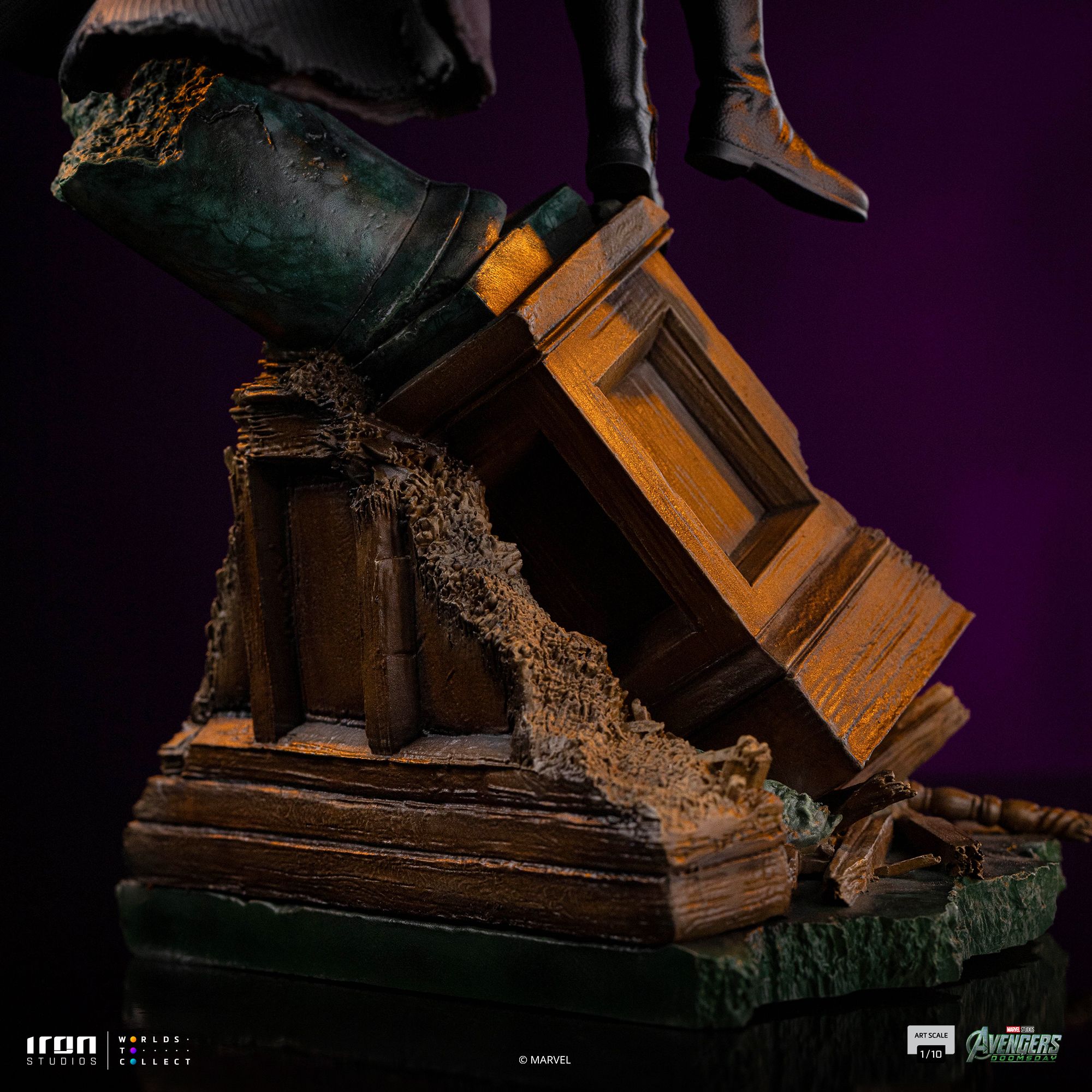 Iron Studios Magneto 3