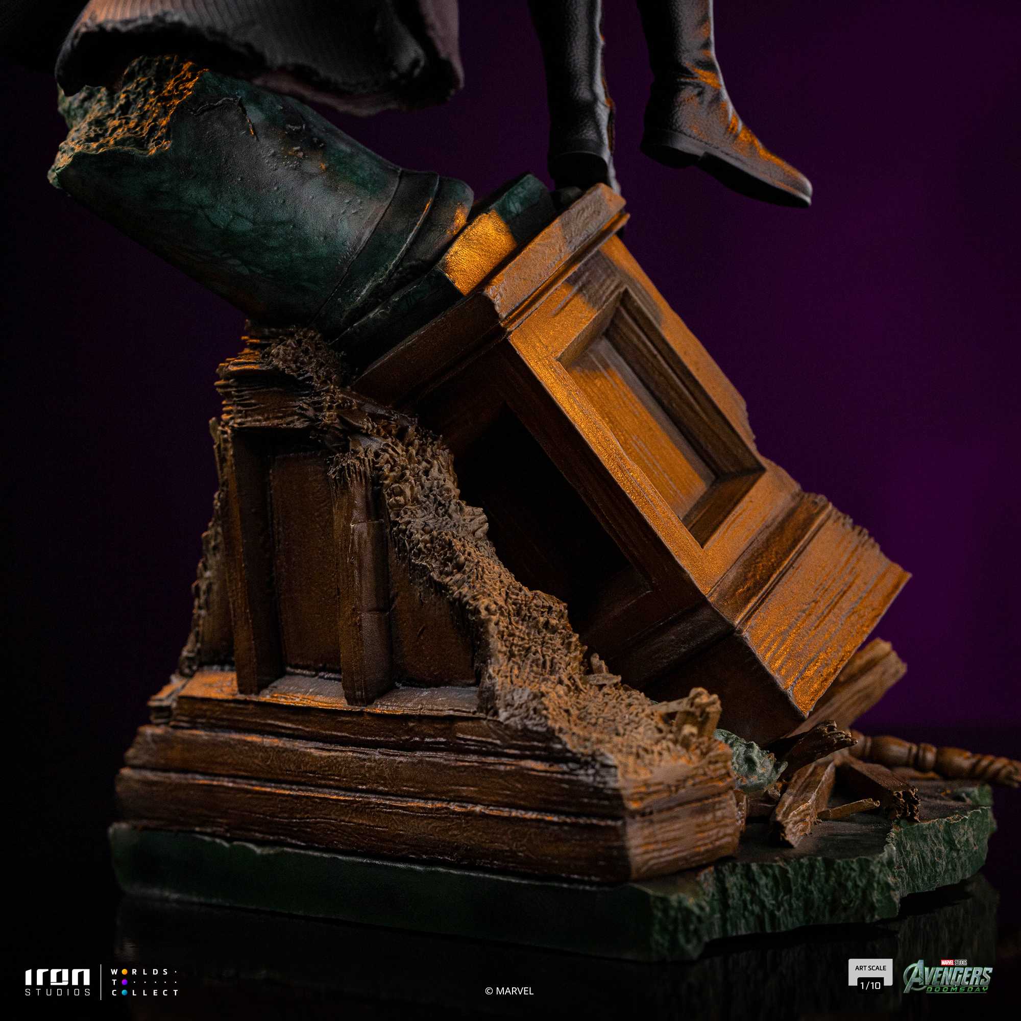Iron Studios Magneto 3