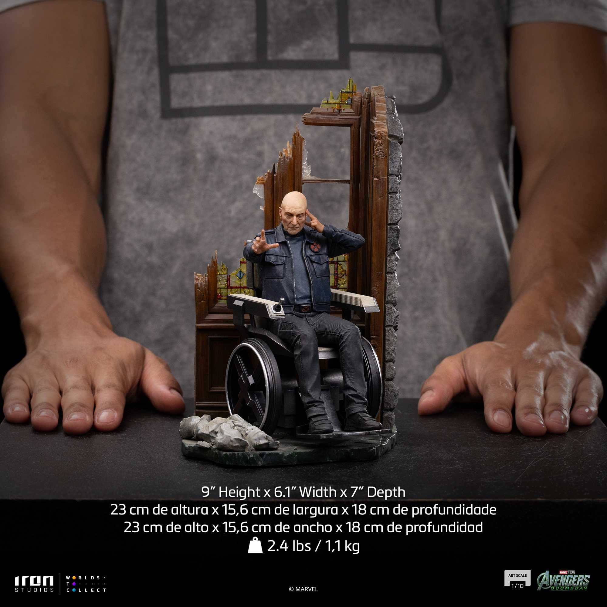 Iron Studios Professor X 12