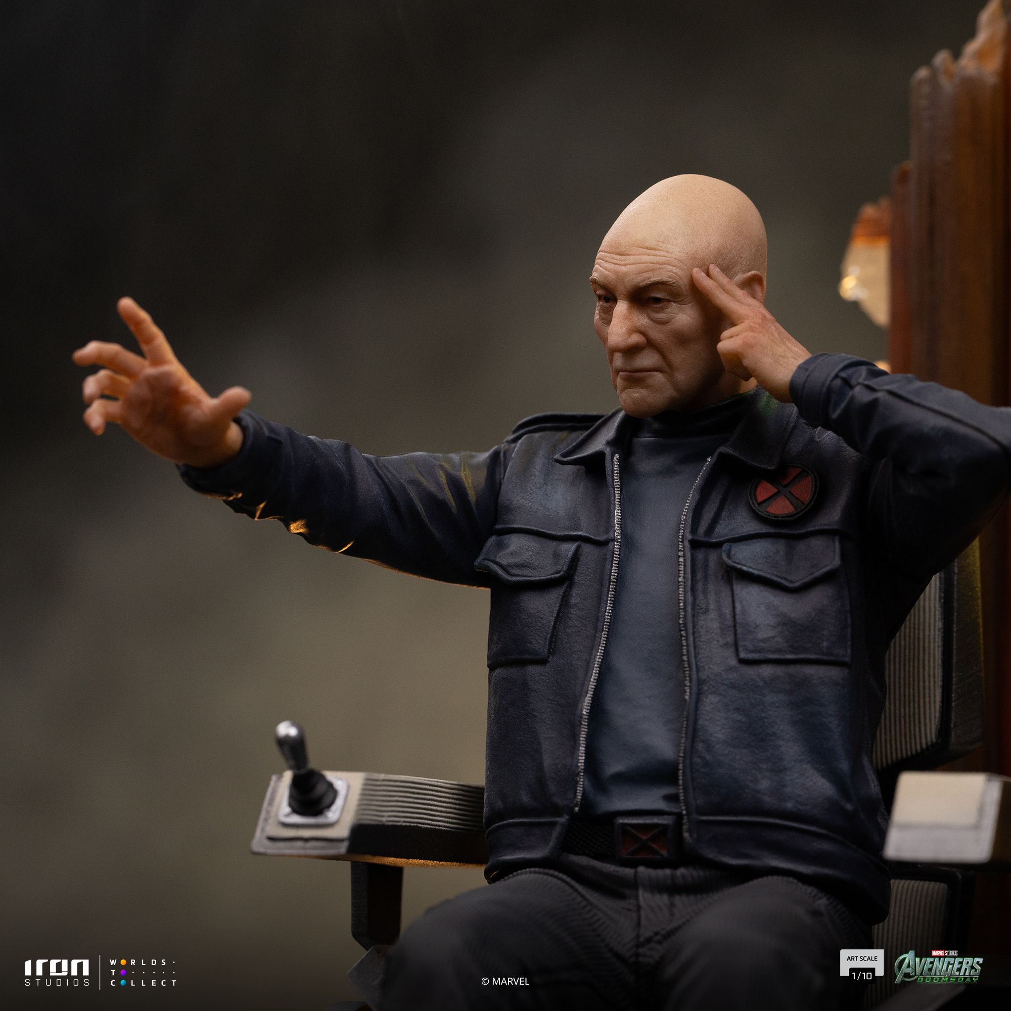 Iron Studios Professor X 5