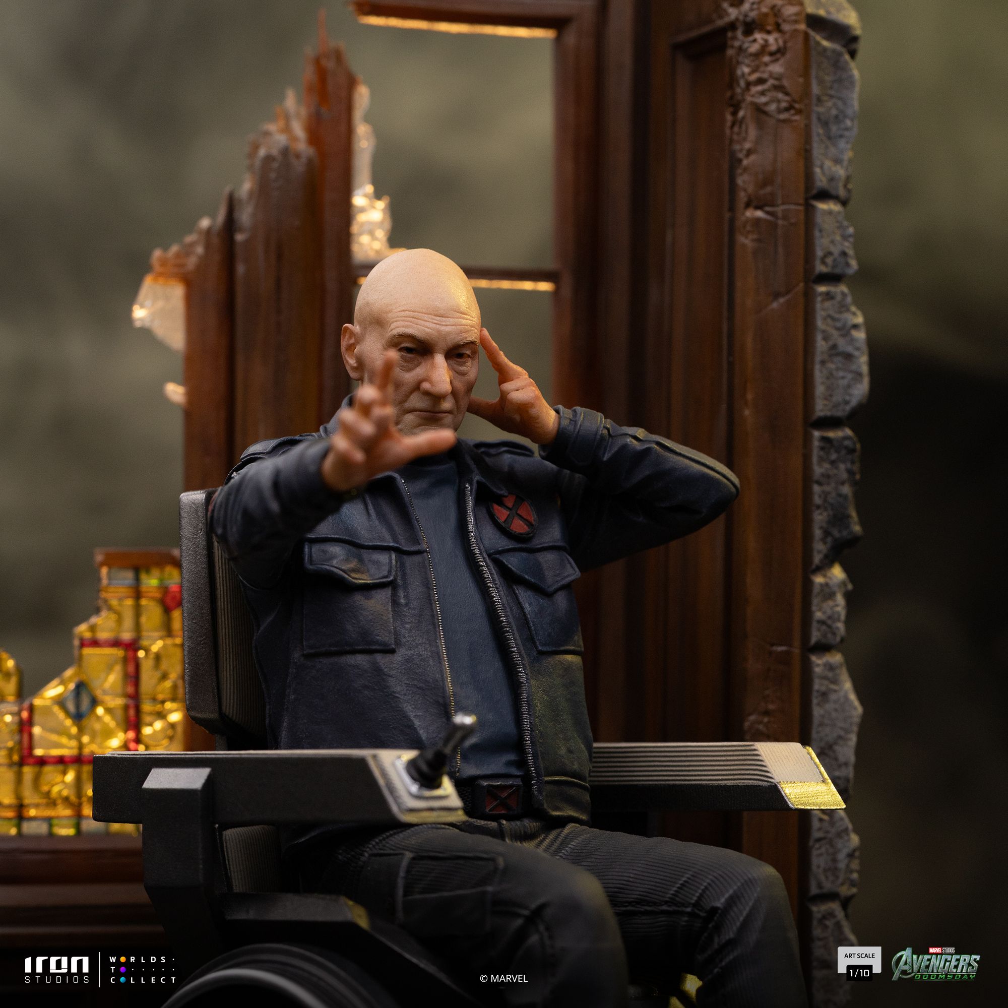 Iron Studios Professor X 7