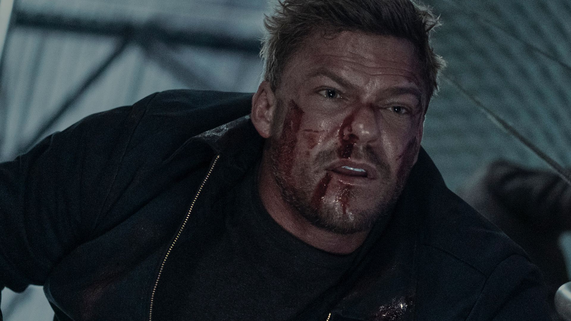 Prime Video Officially Abandons Reacher's Winning Formula For Season 4 image