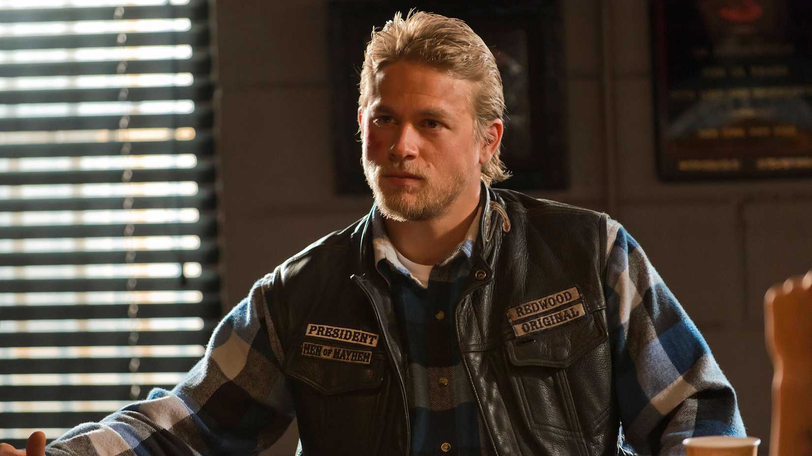 Jax in Sons of Anarchy season 5 episode 1 Sovereign