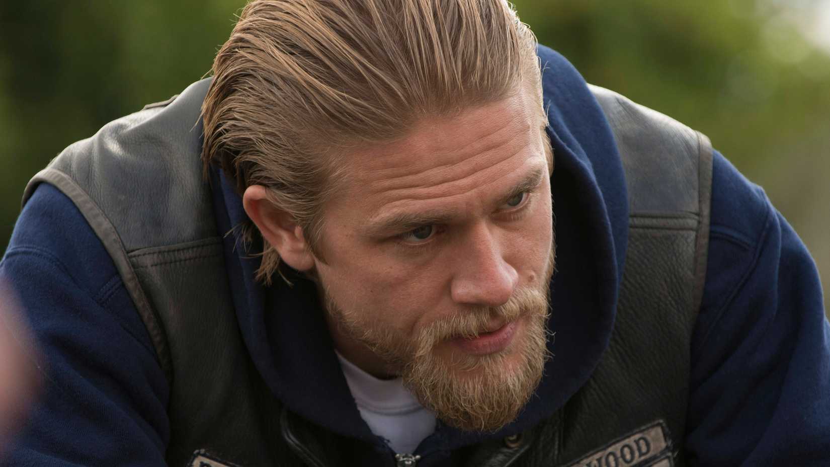 Jax looking serious in Sons of Anarchy season 5