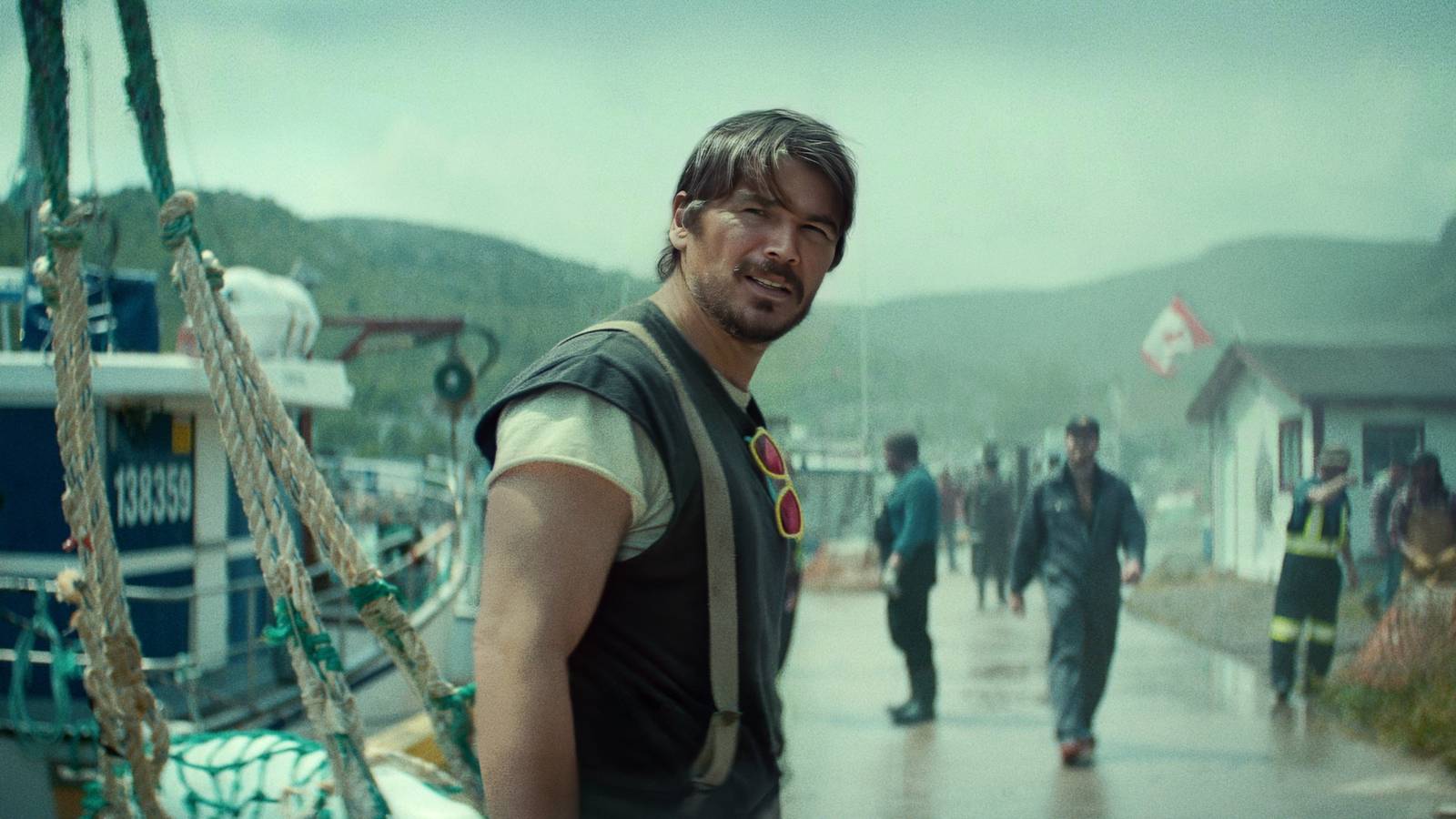 Lovecraftian Horror Meets Jaws In Josh Hartnett's New Netflix Thriller