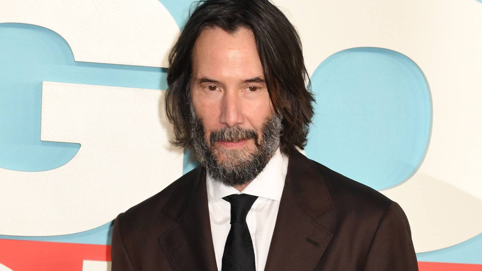 Keanu Reeves’s New Sci-Fi Thriller Is Groundhog Day Meets Sharks Keanu Reeves’s New Sci-Fi Thriller Is Groundhog Day Meets Sharks