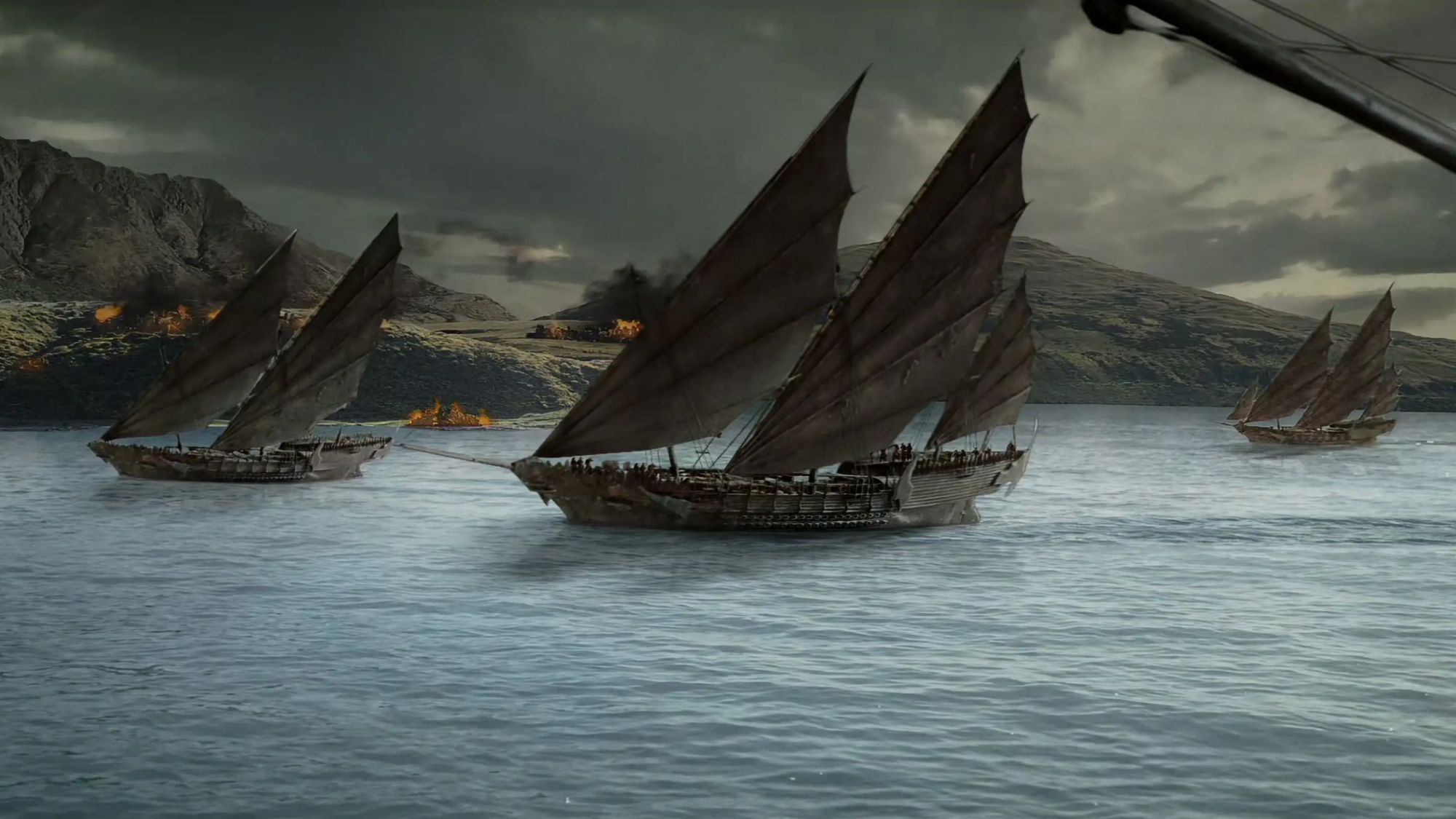 Lord of the Rings ROTK ships ahead of battle-1