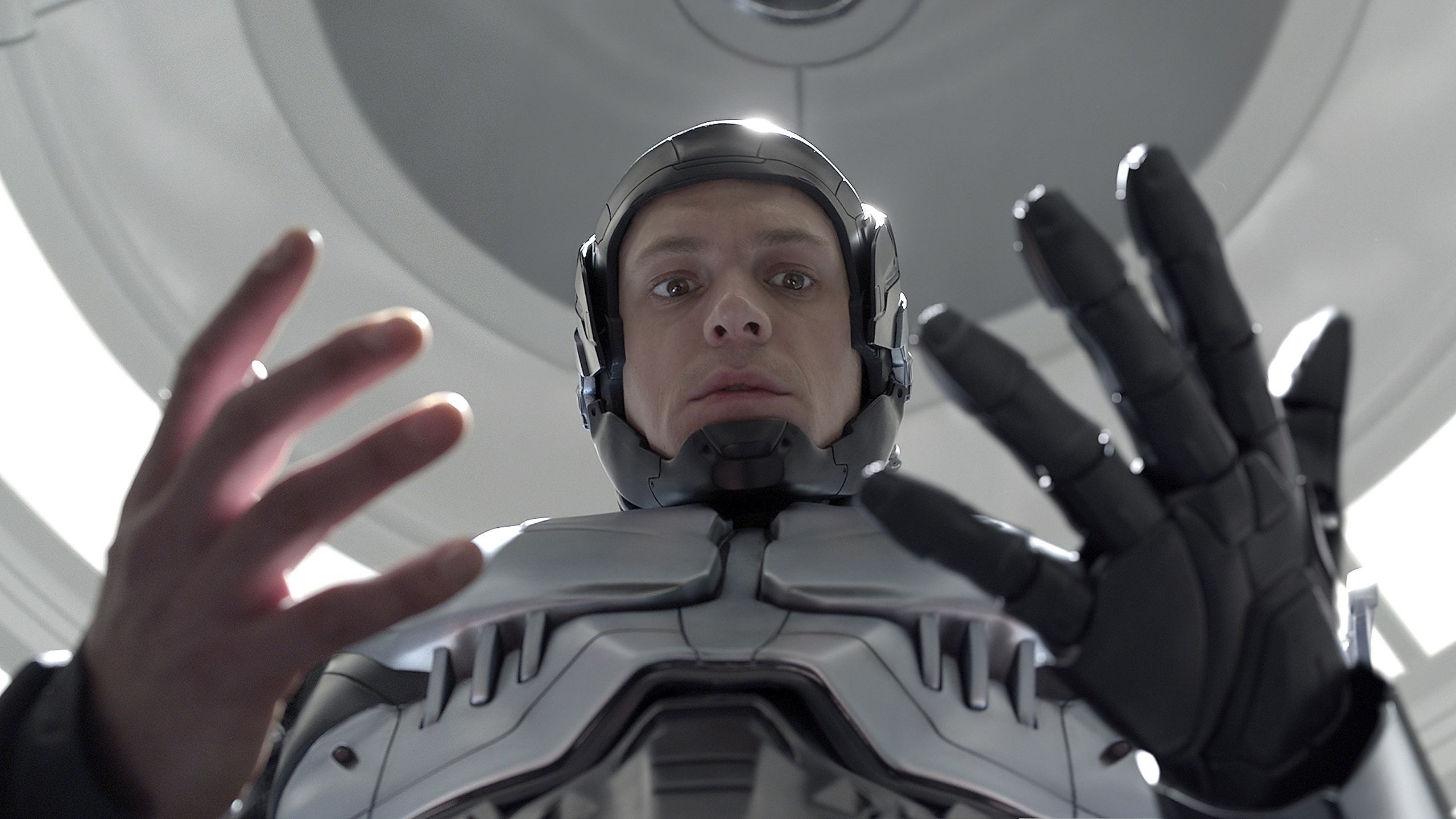 Prime Video's Sci-Fi Reboot Will Be The 'Reacher Meets Terminator' Show You Never Knew You Wanted image