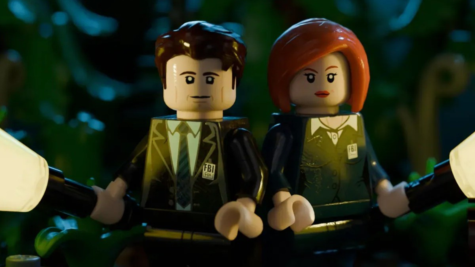 Mulder and Scully in LEGO X files