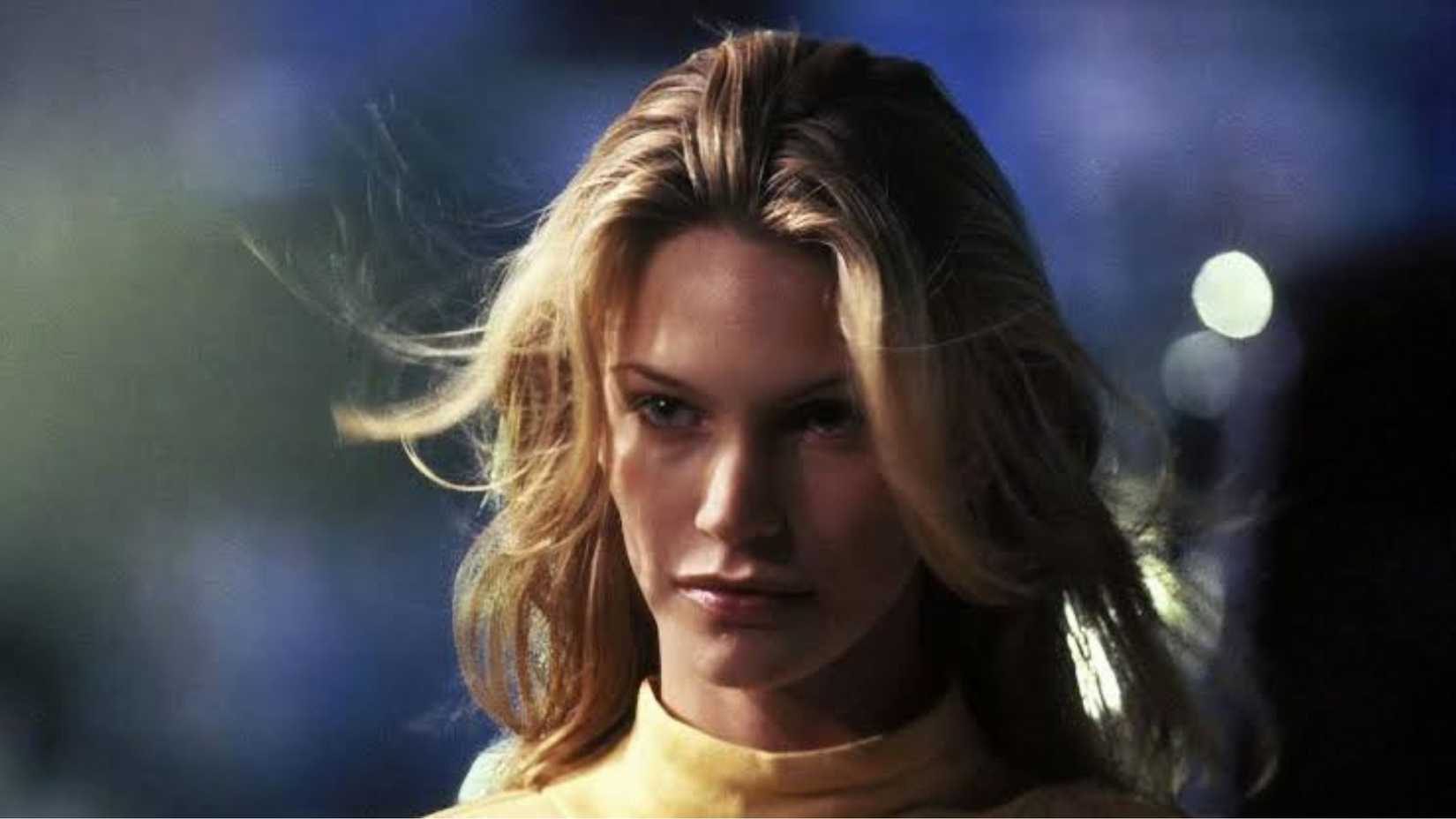 Natasha Henstridge as Sil in Species