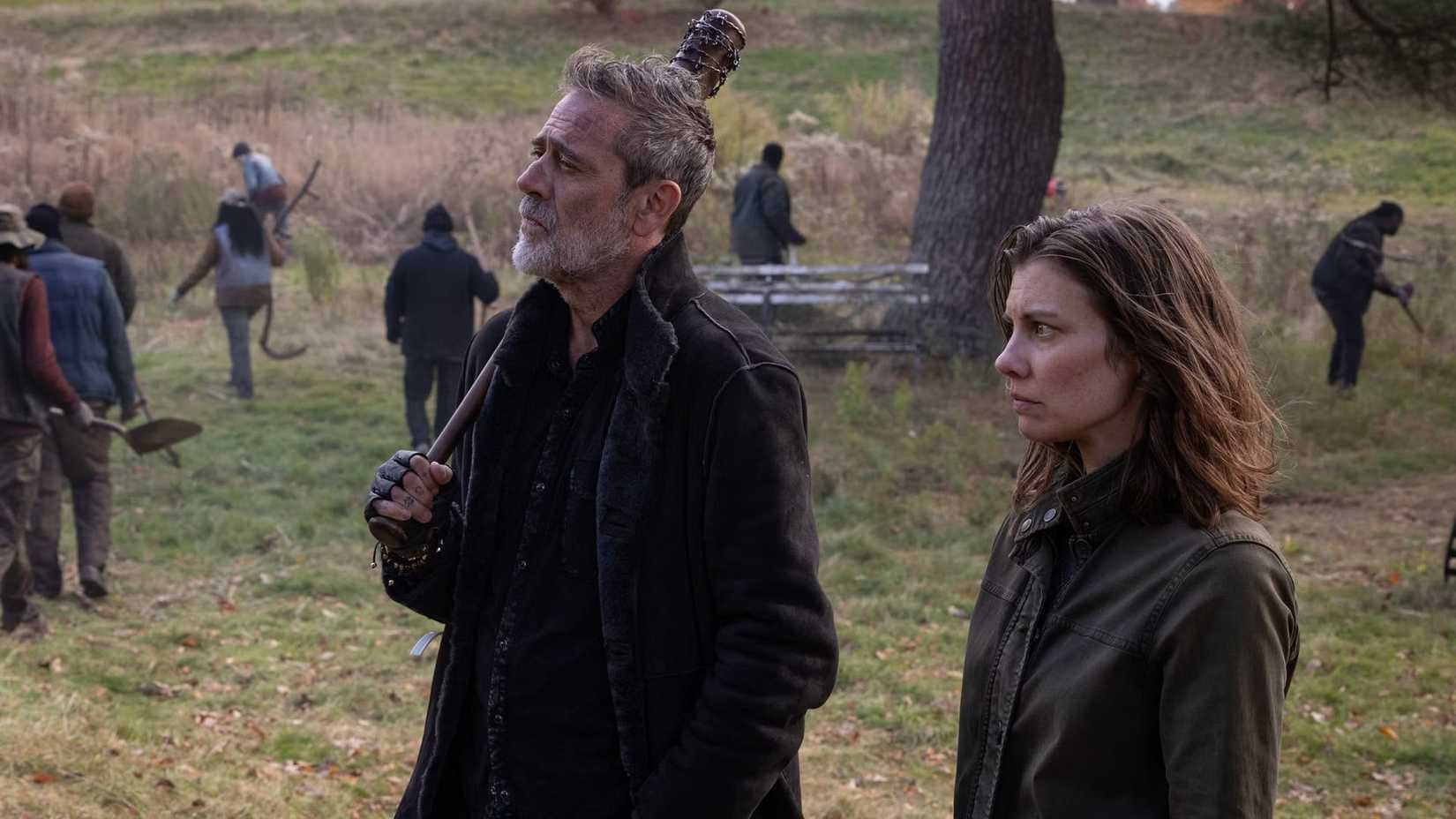 Negan (Jeffrey Dean Morgan) and Maggie (Lauren Cohan) looking sad in The Walking Dead: Dead City