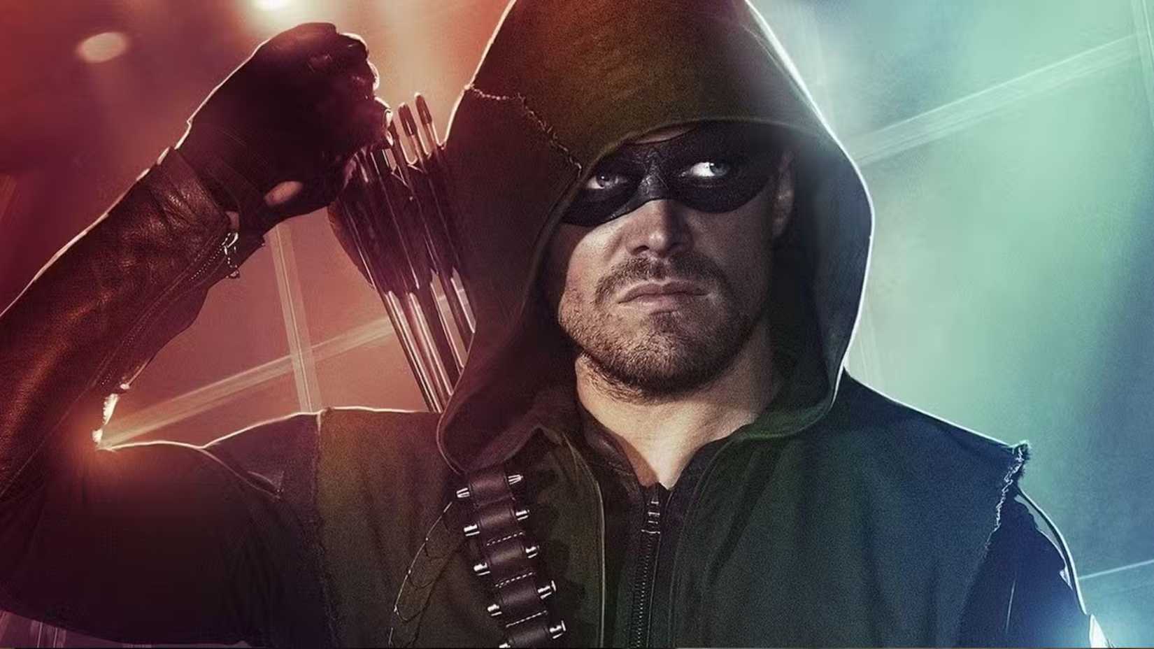 Oliver Queen draws an arrow in Arrow