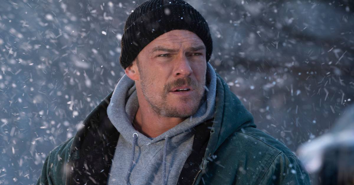 Alan Ritchson's #1 Sci-Fi Thriller On Netflix Is Reacher Turned Up To 11