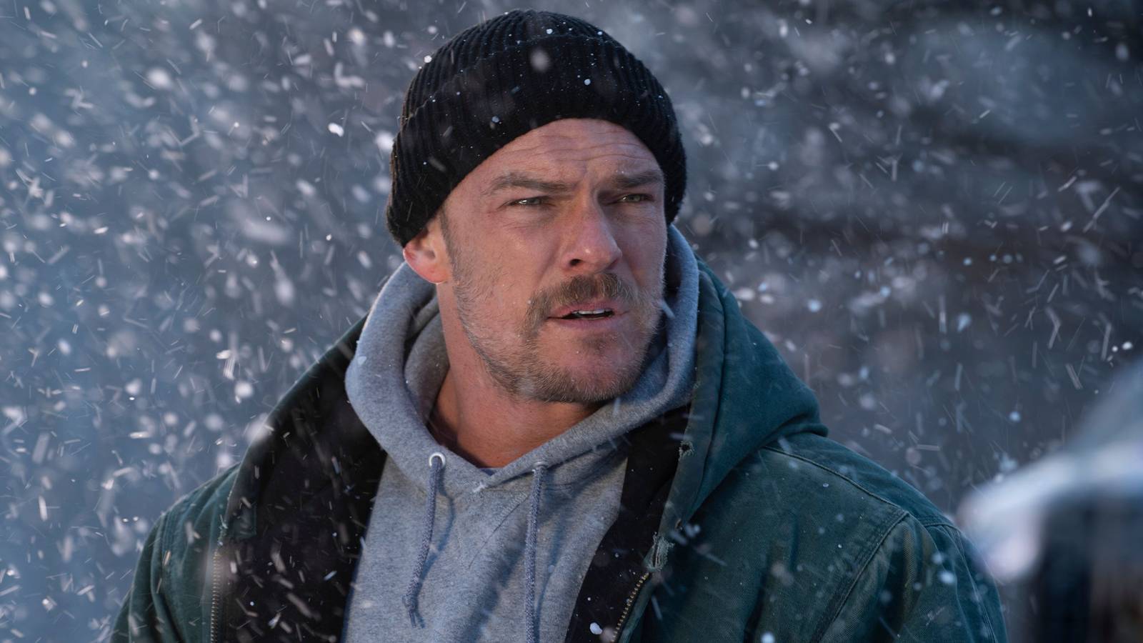 Alan Ritchson’s #1 Sci-Fi Thriller On Netflix Is Reacher Turned Up To 11 Alan Ritchson’s #1 Sci-Fi Thriller On Netflix Is Reacher Turned Up To 11