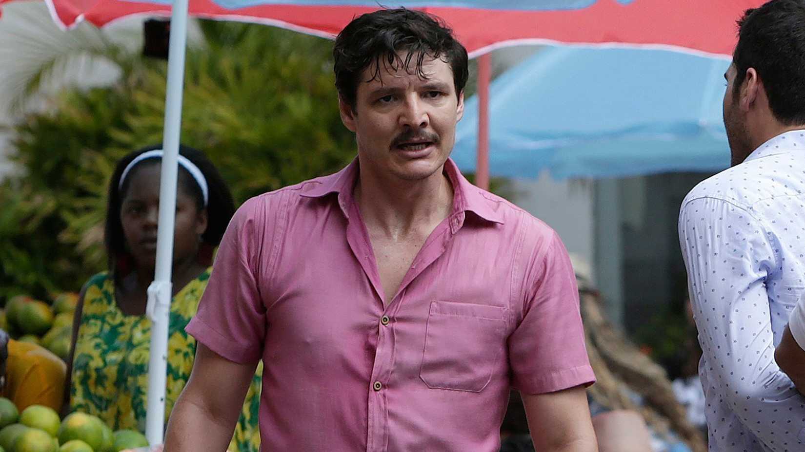 Javier Peña (Pedro Pascal) looking upset in a still from Narcos