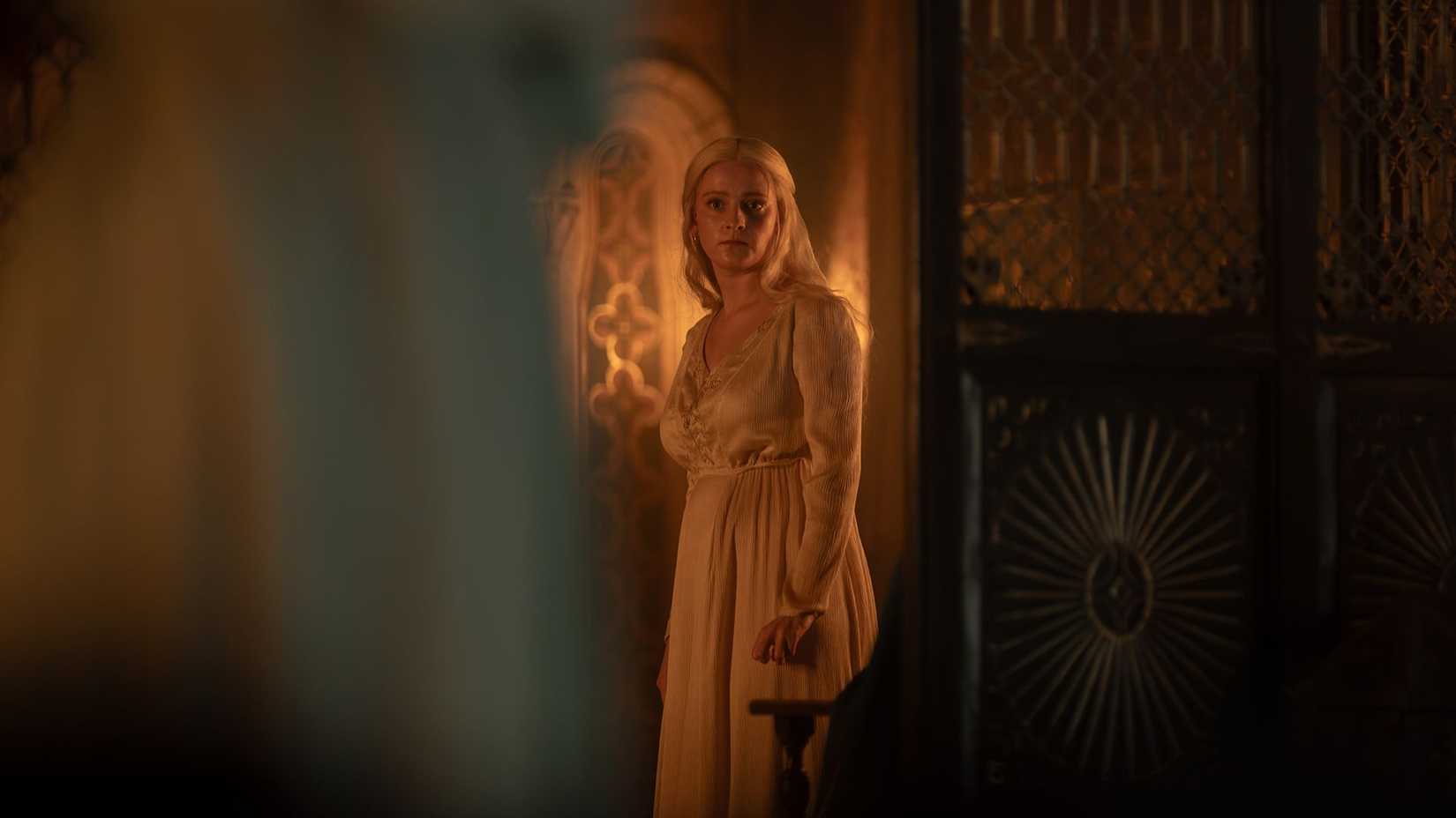 Helaena in her night clothes in House of the Dragon season 3