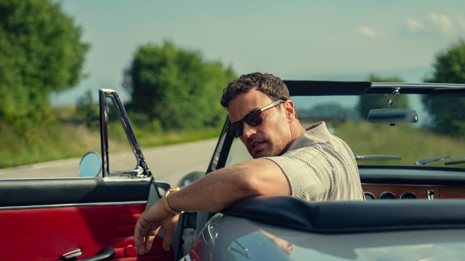 Guy Ritchie's The Gentlemen Season 2 Release Date & Return Revealed In Netflix's New Trailer