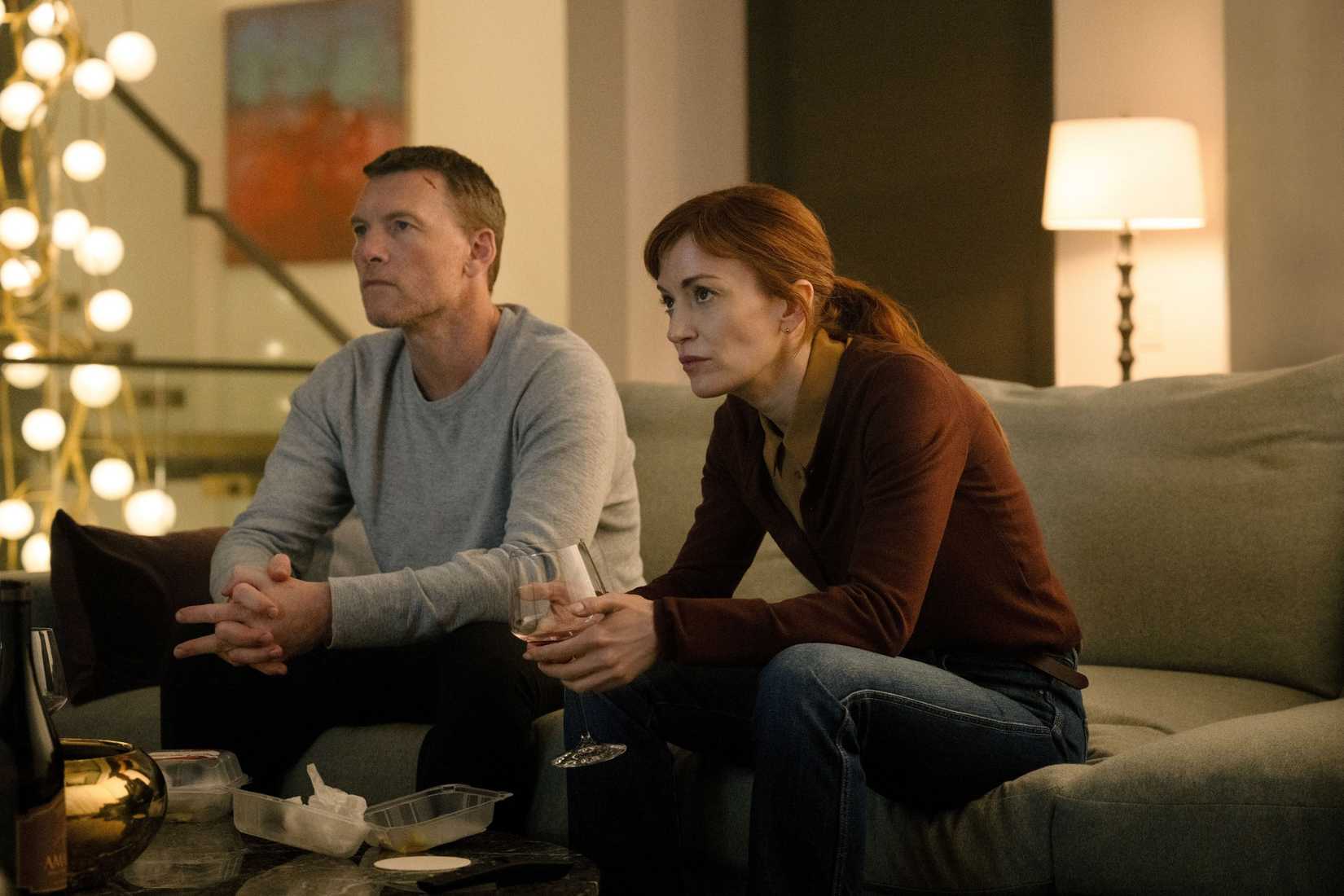 I WILL FIND YOU, (aka HARLAN COBEN'S I WILL FIND YOU), from left: Sam Worthington, Britt Lower, (Season 1, ep. 102, aired June 18, 2026). photo: Christos Kalohoridis / ©Netflix