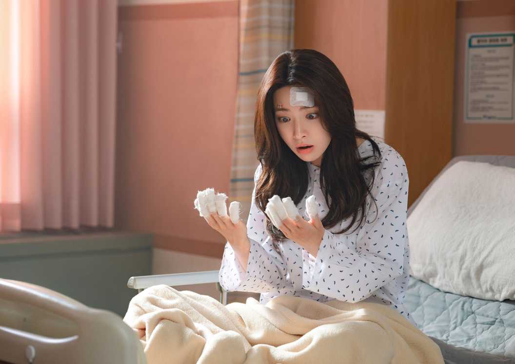 OUR STICKY LOVE, (aka IREON YEOT GATEUN SARANG), HA Young, (Season 1, ep. 101, aired Aug. 7, 2026). photo: Song Hyoun-jong / ©Netflix