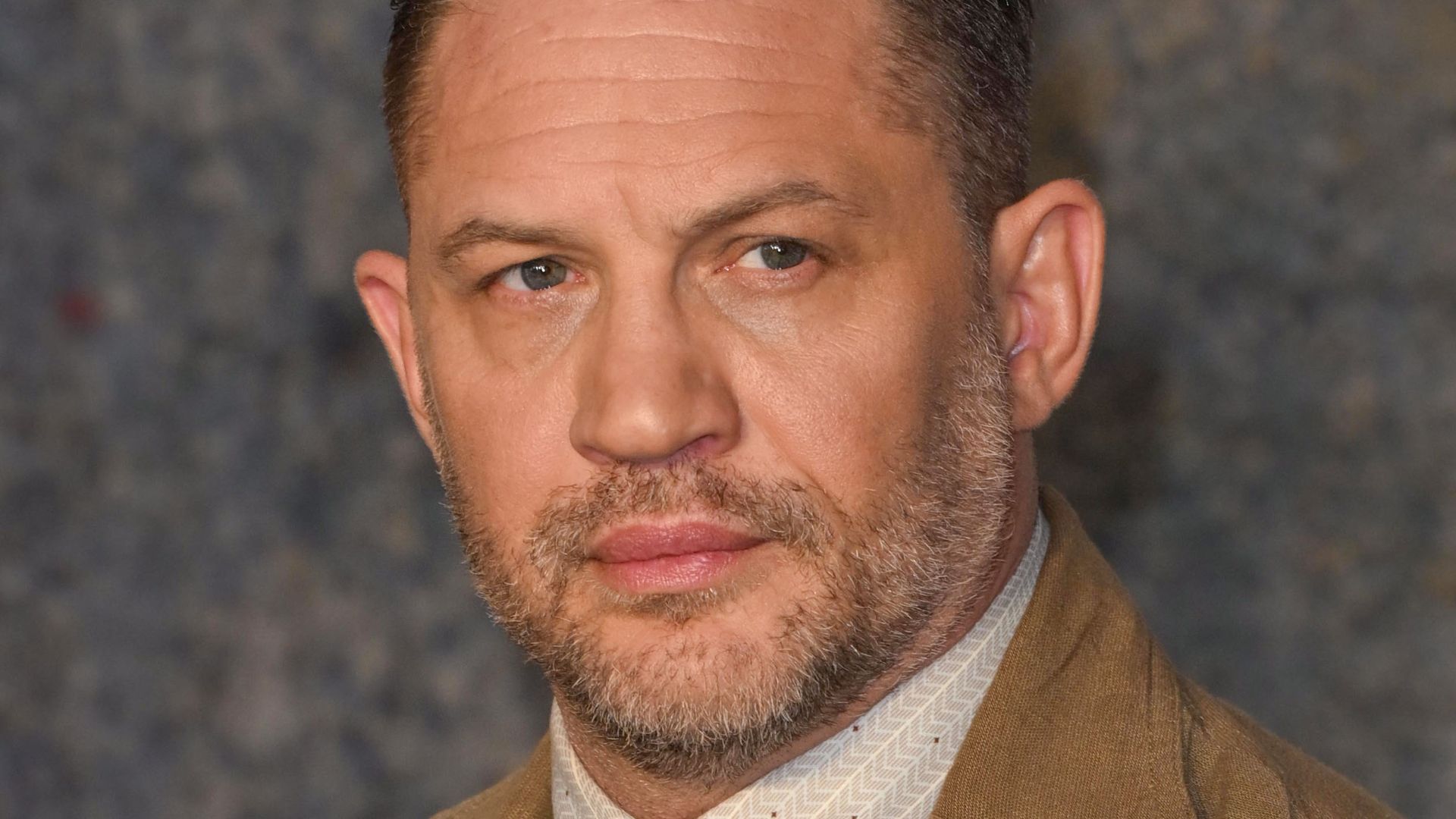 Guy Ritchie & Tom Hardy's Hit Crime Thriller Series Officially Returns As Worldwide Streaming Powerhouse After Massive Season 2 Return Update image