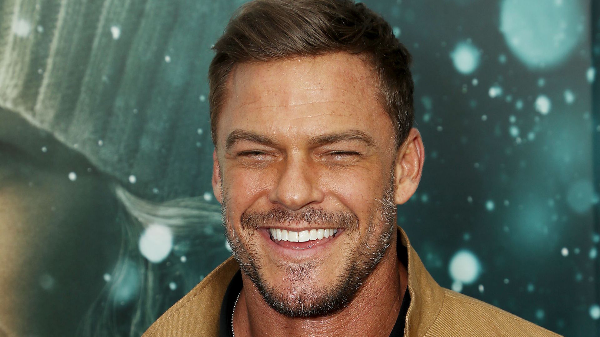 Alan Ritchson Confirms He’s In Talks With DC About Playing A Mystery Character Who Isn’t Batman image