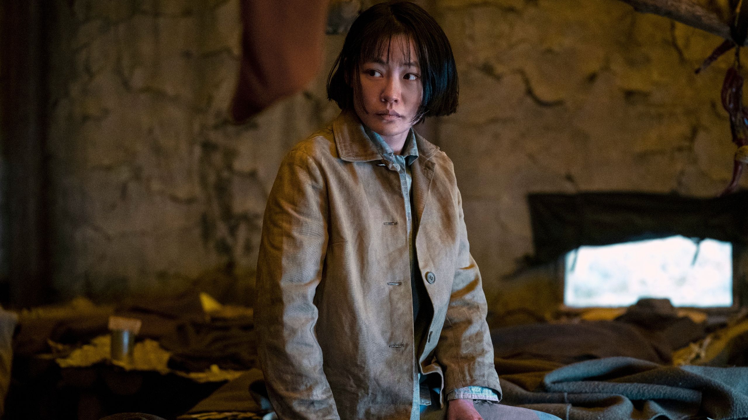 Netflix's Sci-Fi Show Based On An Unfilmable Book Is So Good, It's Already Renewed For 2 More Seasons image