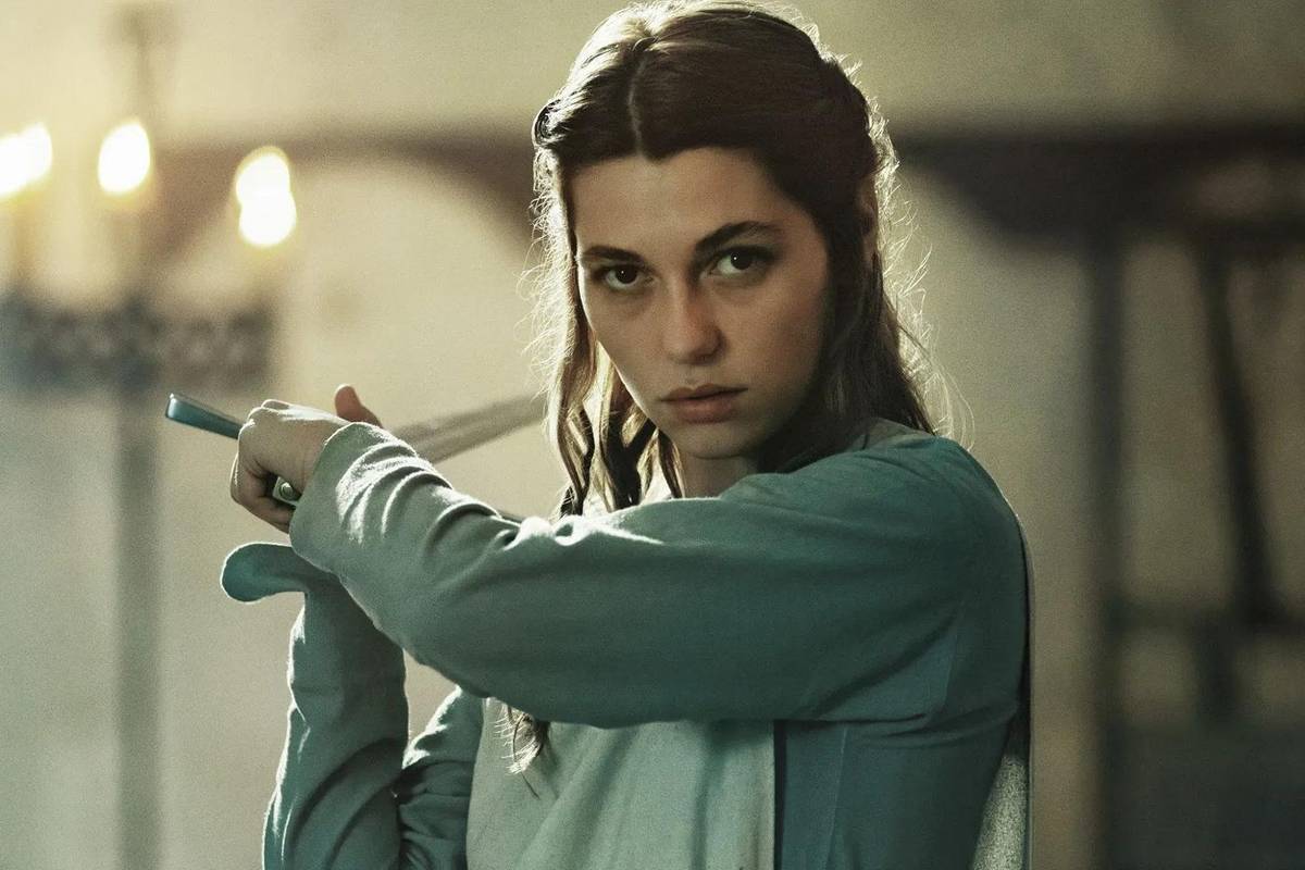 Betty Gilpin in the offbeat Peacock series Mrs. Davis