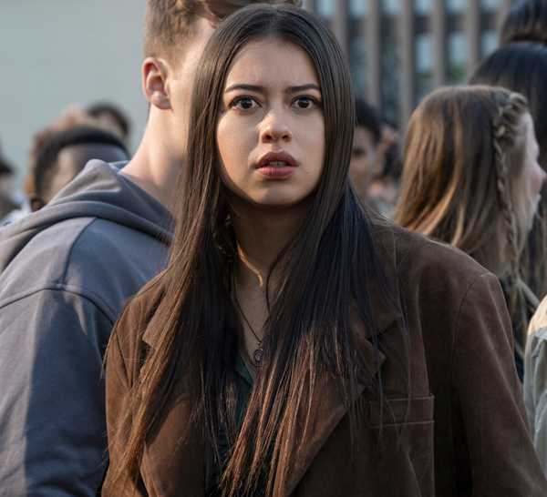 Amber Midthunder looking worried in Carrie 2026