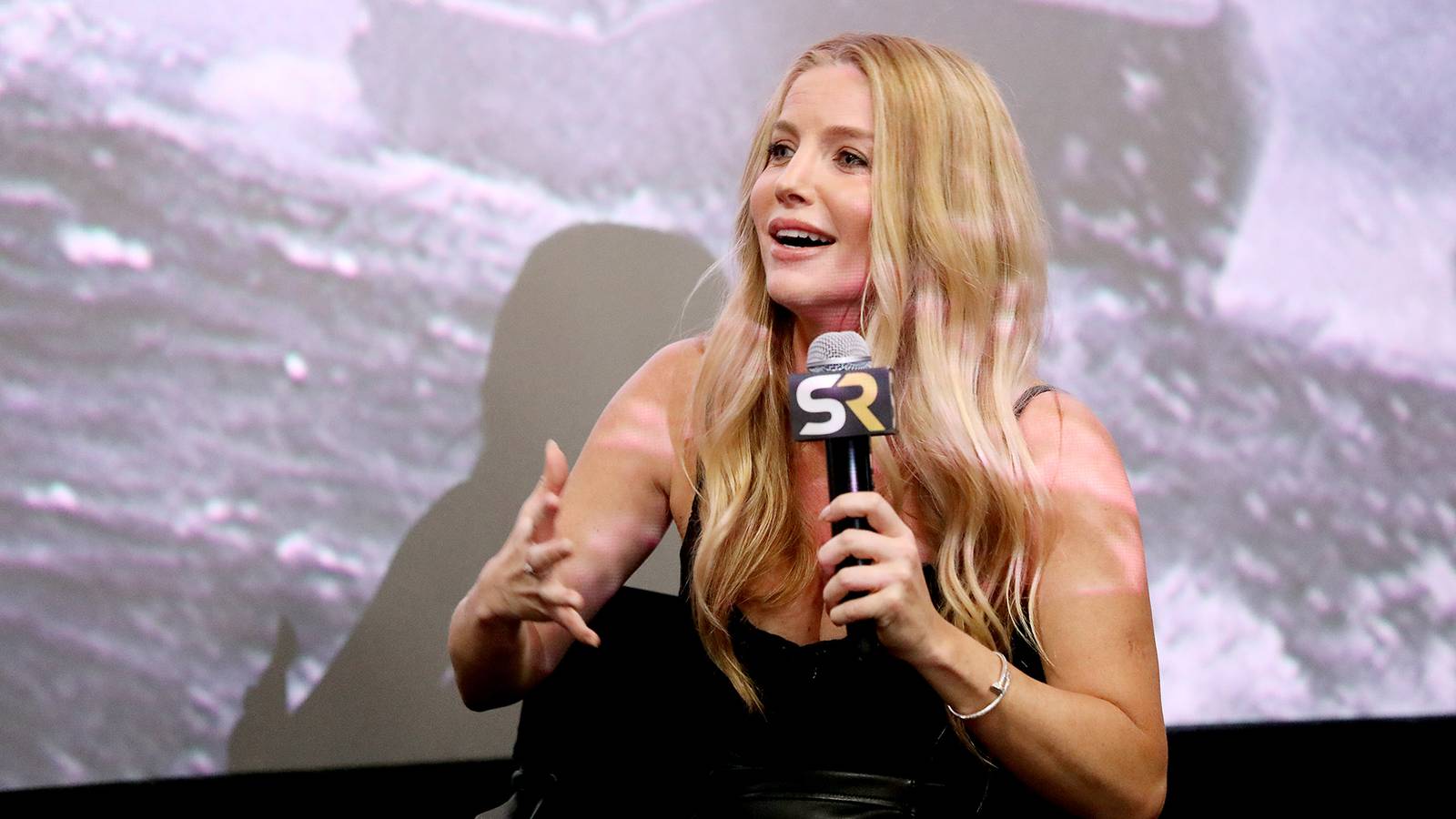 Mutiny Q&A with Annabelle Wallis