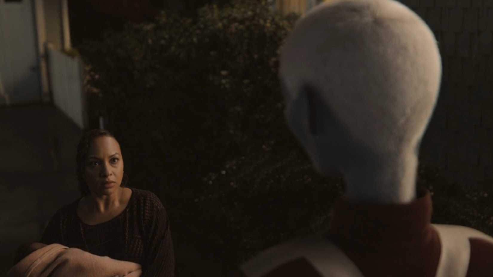 Bernadette Stewart Meets A Guardian in Lanterns Episode 3