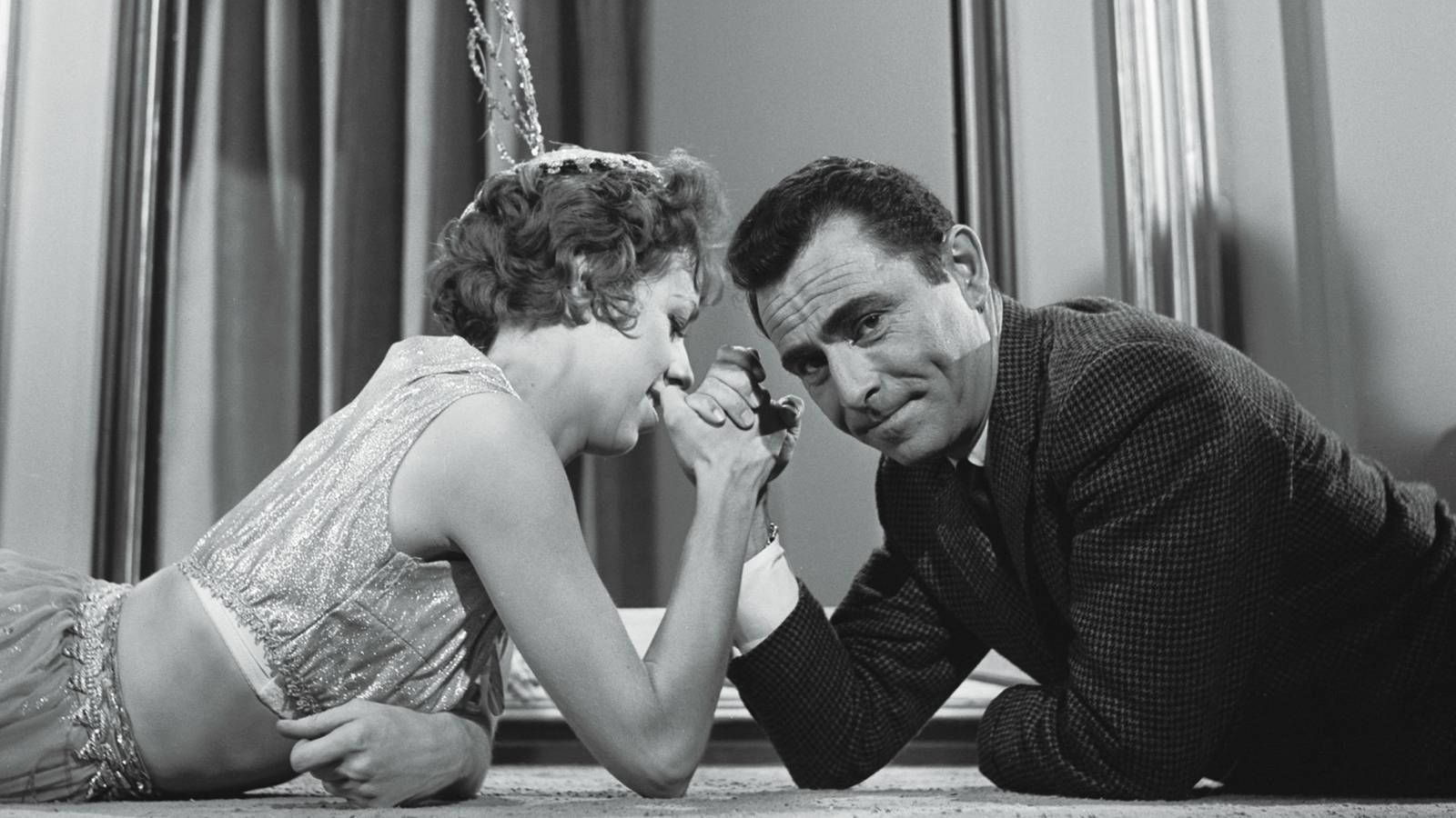 Carol Burnett and Rod Serling behind the scenes of The Twilight Zone