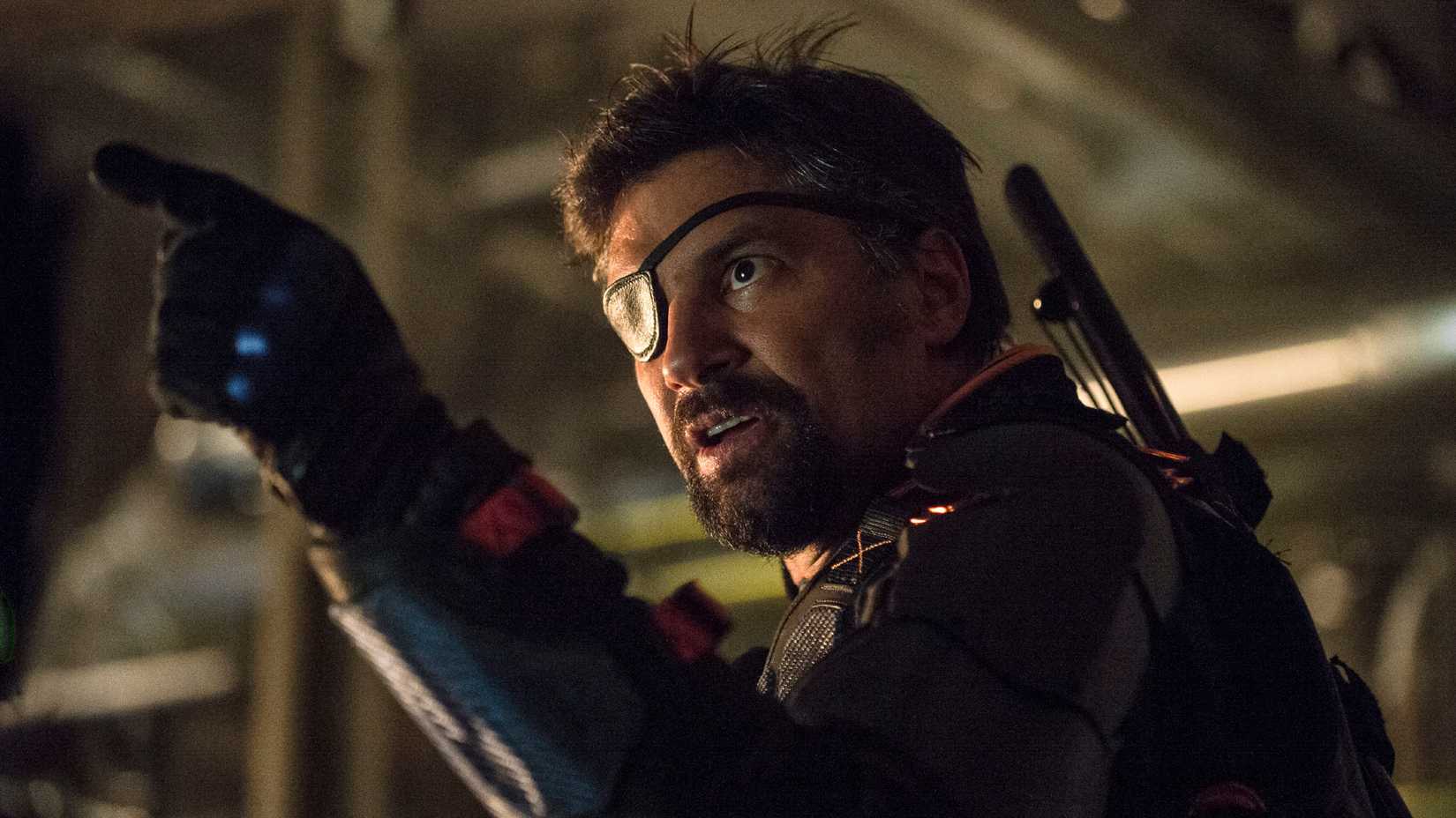 Deathstroke points and looks angry in Arrow season 2 episode 23 Unthinkable