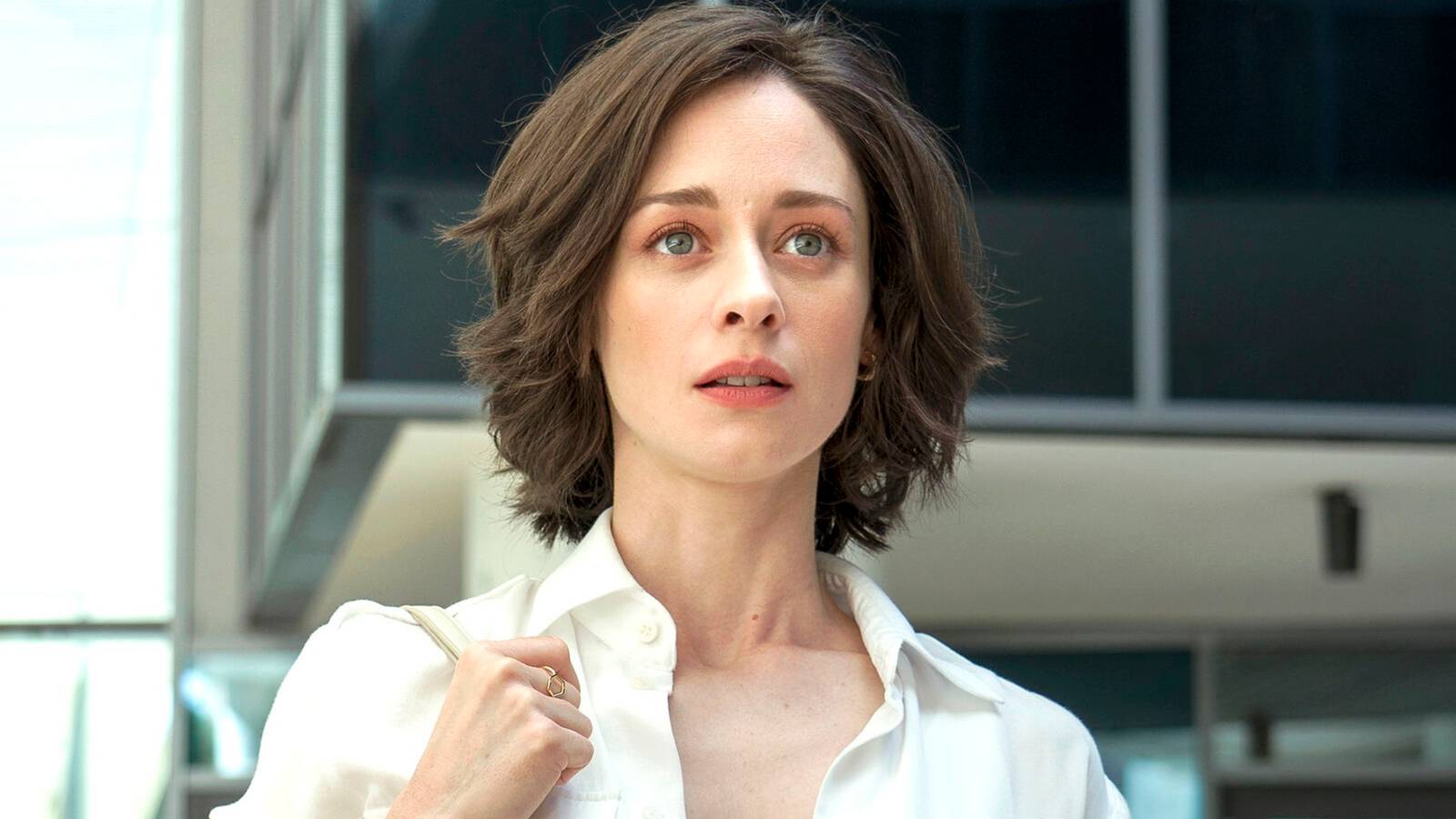 Elena Rivera as Amanda Torres in the series Losing Judgment