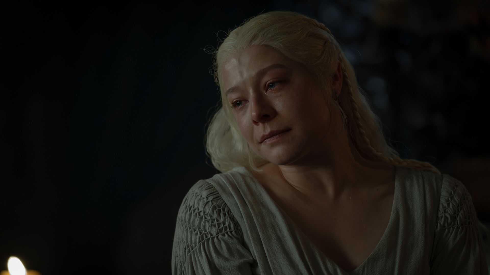 Rhaenyra crying in House of the Dragon season 3