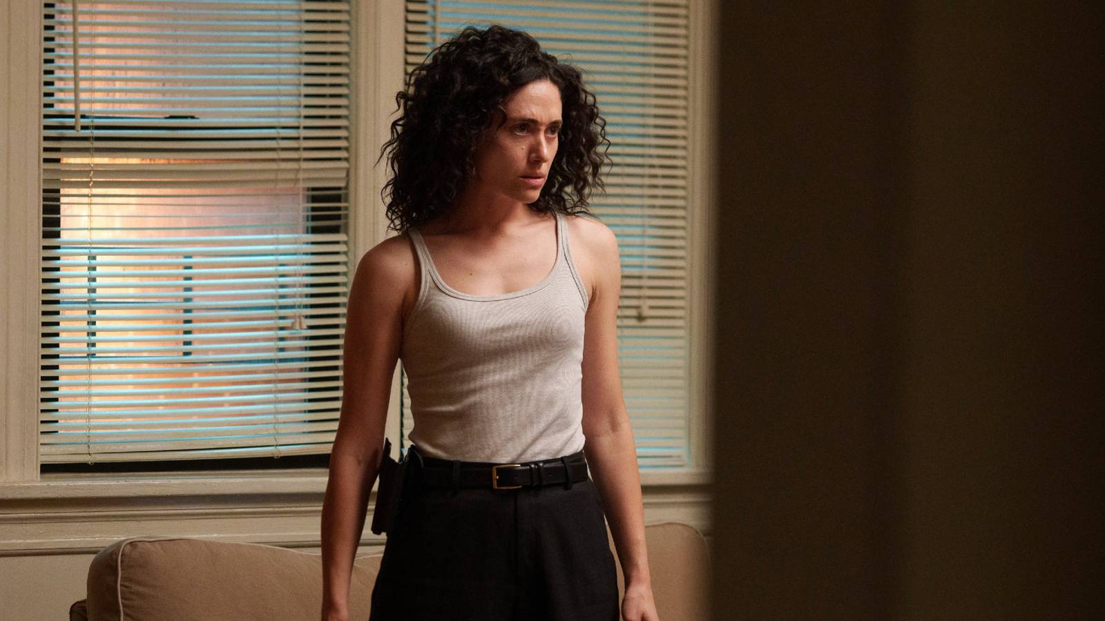 Hulu's New Crime Thriller With Near-Perfect RT Score Continues #1 Streak In Week 3