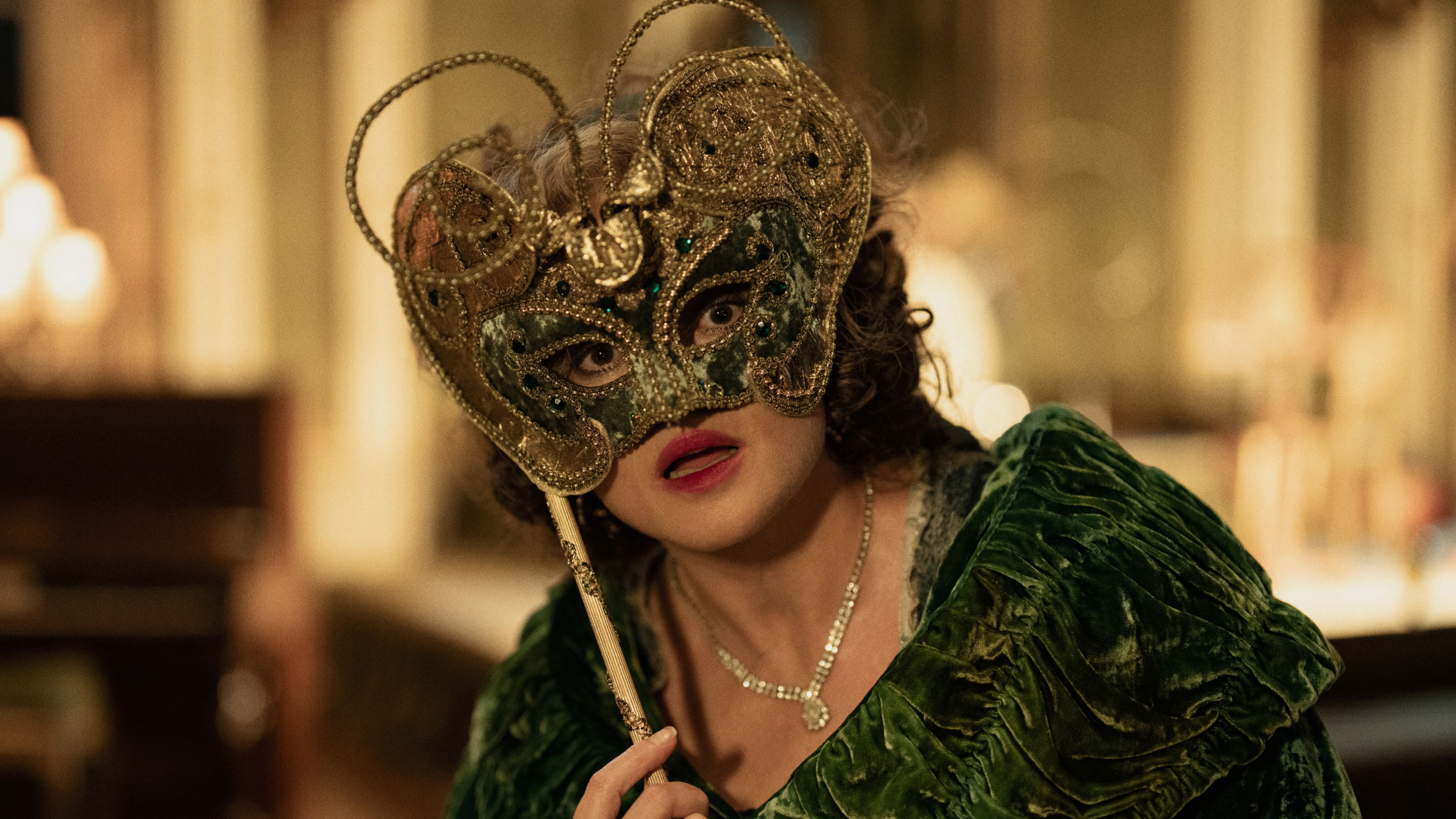 Netflix's 3-Part Agatha Christie Mystery Landed Two Of Britain's Biggest Stars