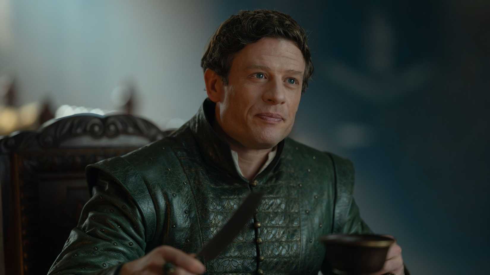 Ormund Hightower looking intense in House of the Dragon