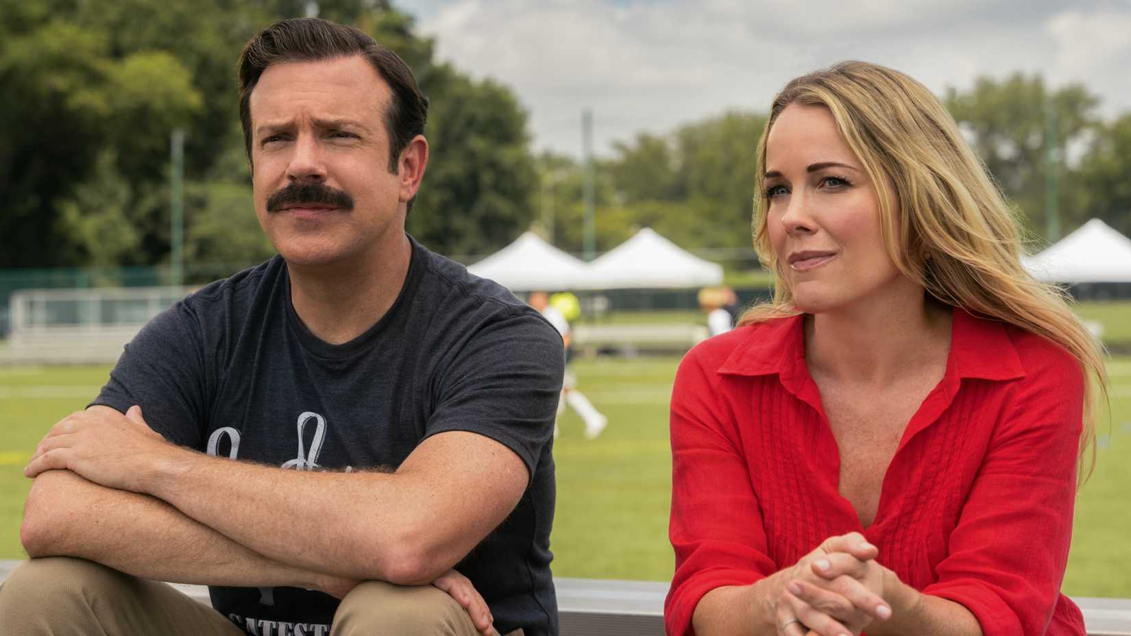 Jason Sudeikis and Andrea Anders in Ted Lasso season 4, episode 1