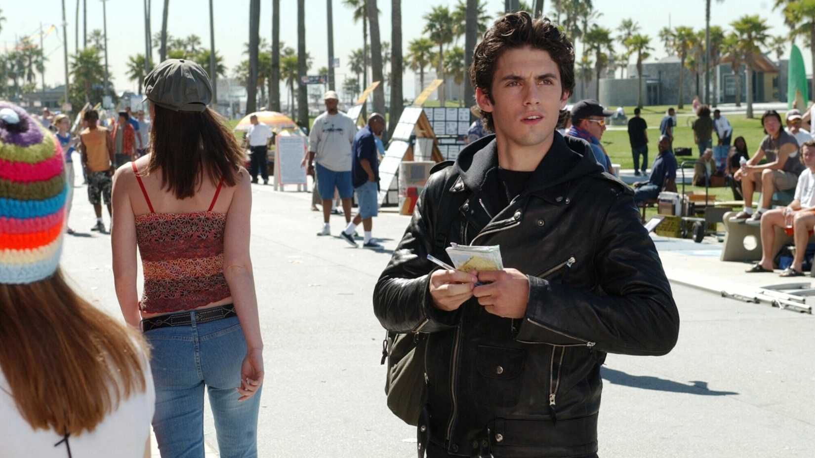 Jess Mariano (Milo Ventimiglia) in Venice Beach in Gilmore Girls