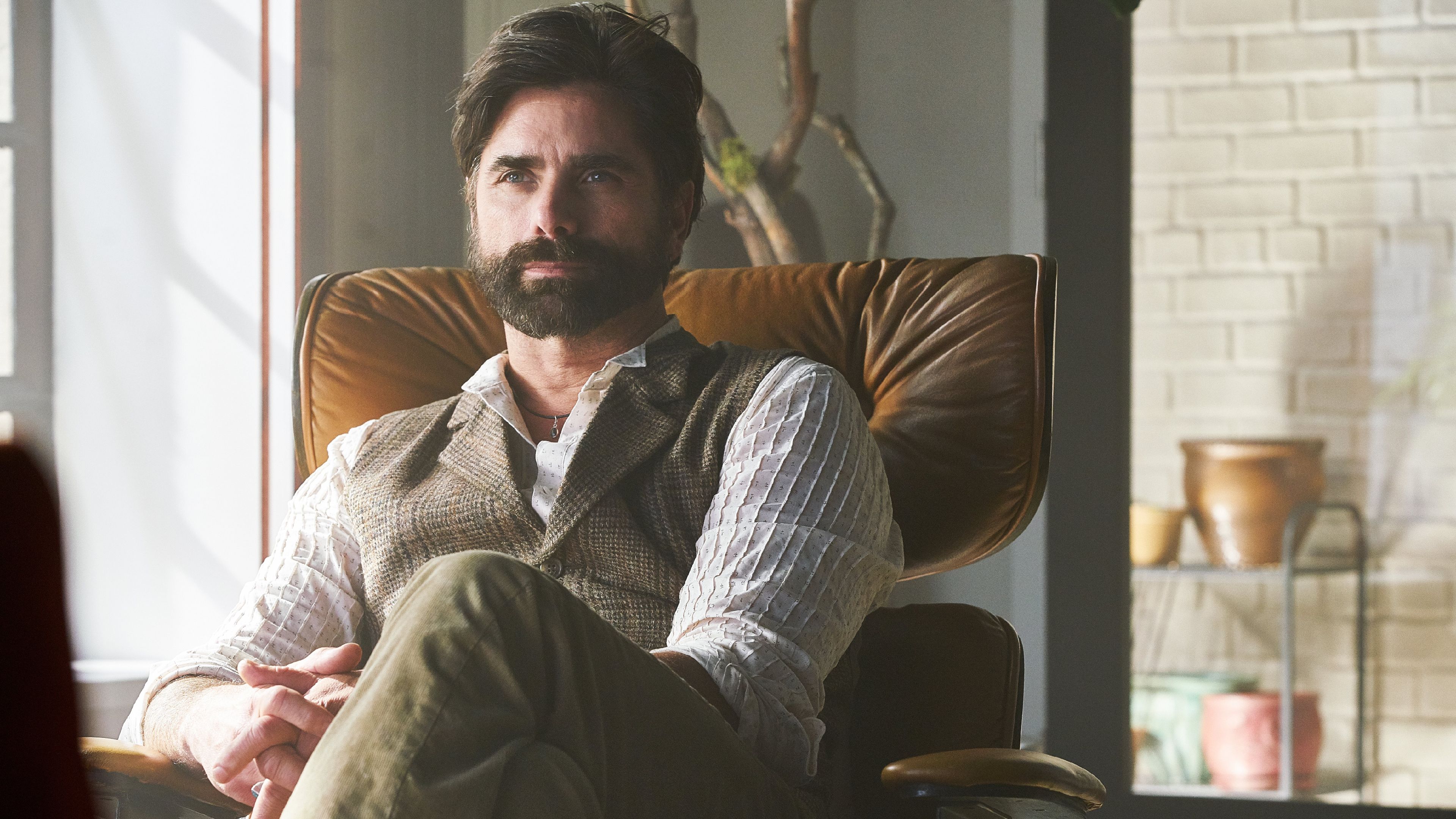 Hannibal Meets Dexter In Netflix’s 5-Part Psychological Thriller Masterpiece image