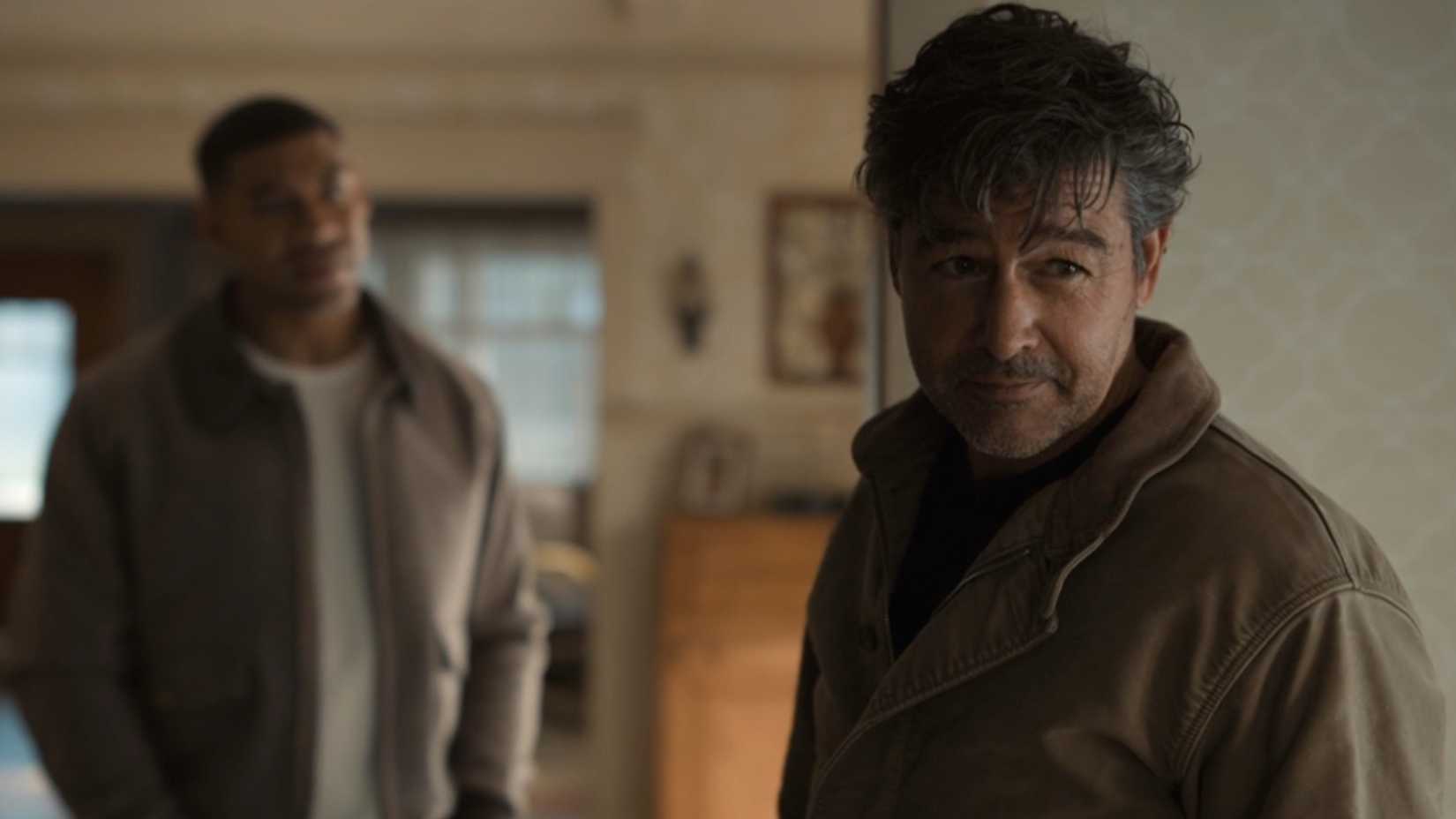 John Stewart and Hal Jordan in Lanterns Episode 3