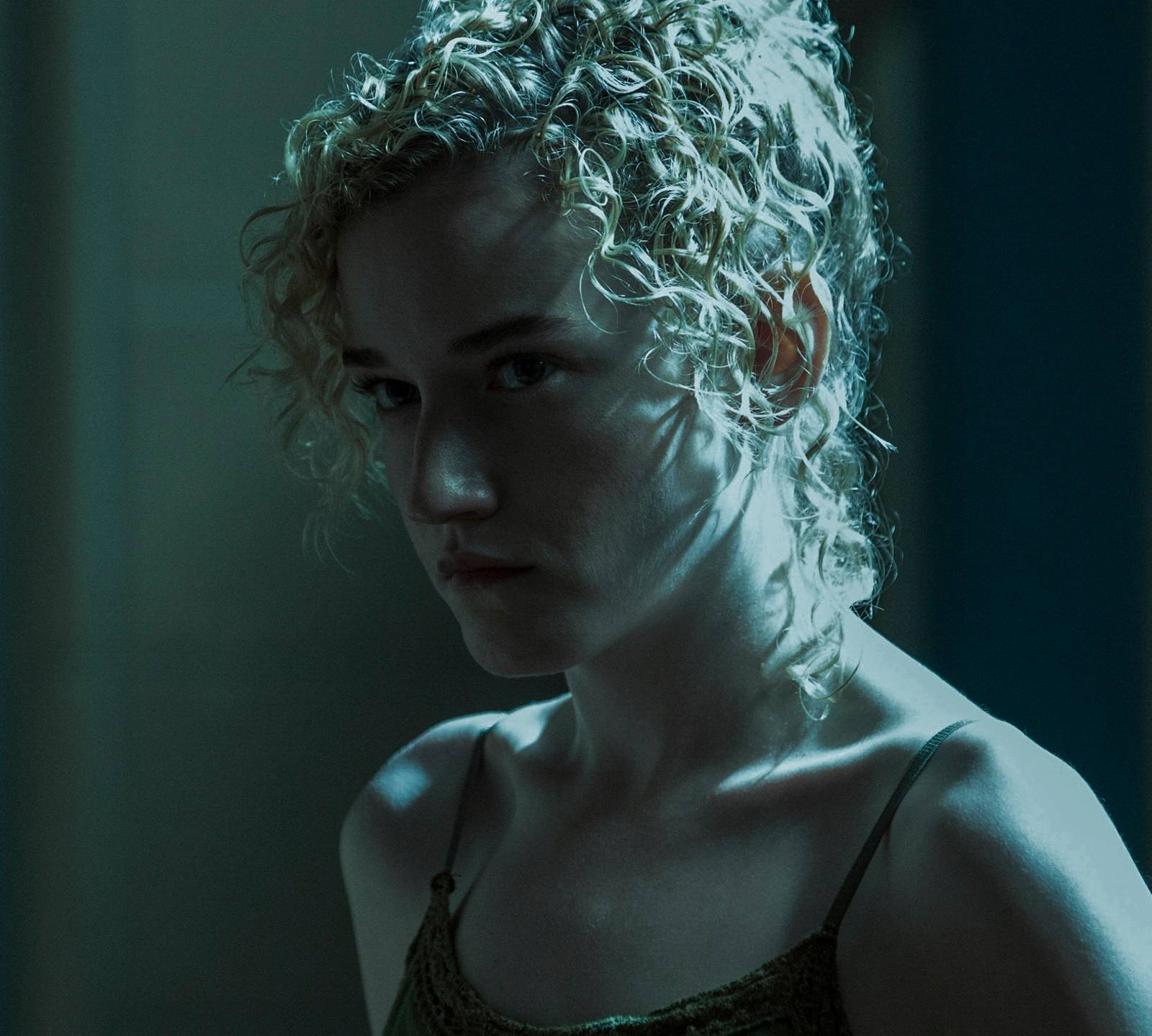 Breaking Bad Meets Fargo In Netflix's 4-Part Crime Thriller Masterpiece