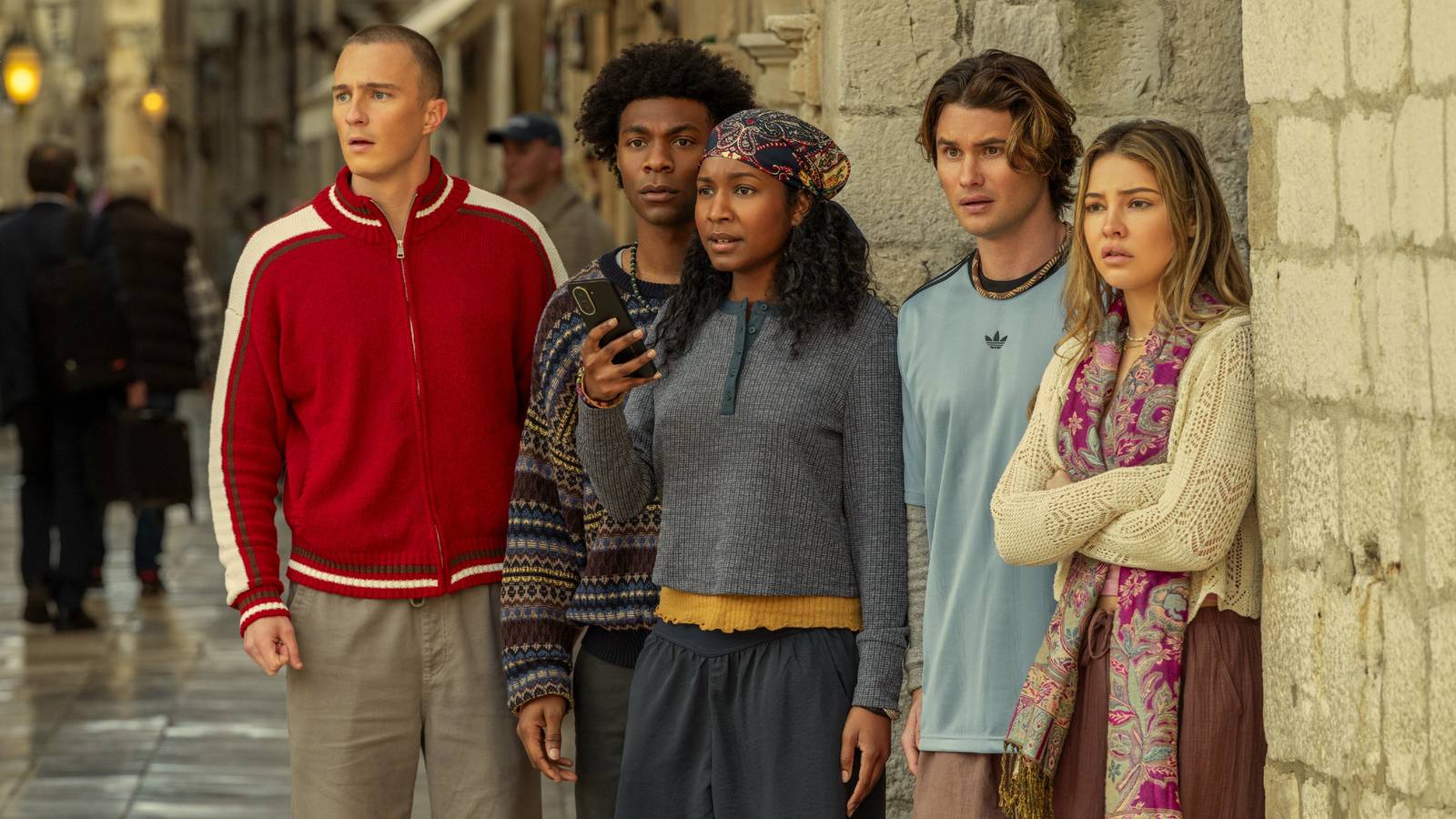 Outer Banks Season 5 Review: The Pogues Fight For A Win In A Messy, Emotionally Satisfying Final Outing