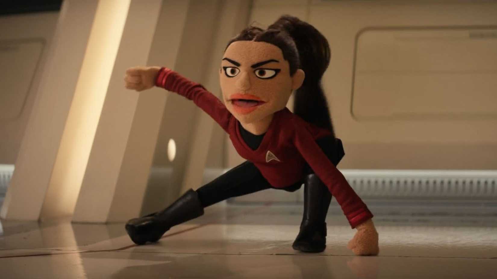 La'an puppet superhero landing