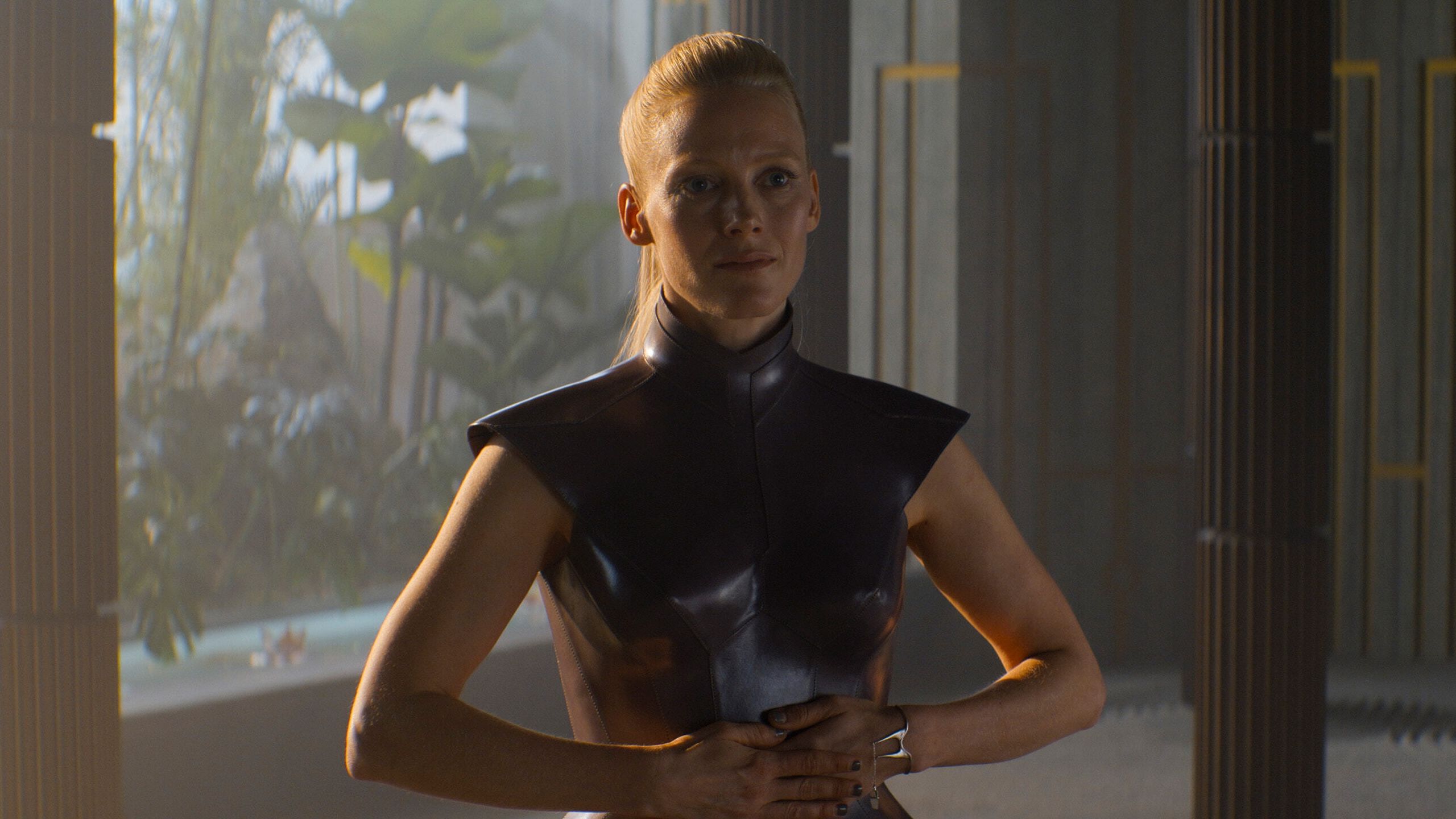 Apple TV's 10/10 Sci-Fi Series Deserves The Credit For Turning A Boring Read Into A Masterpiece