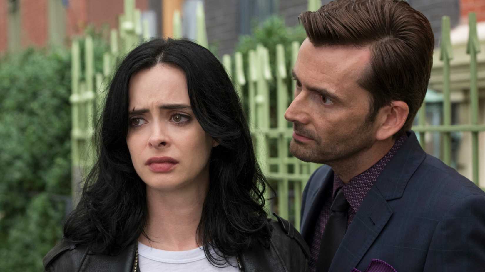 Kilgrave leering at Jessica in Netflix's Jessica Jones