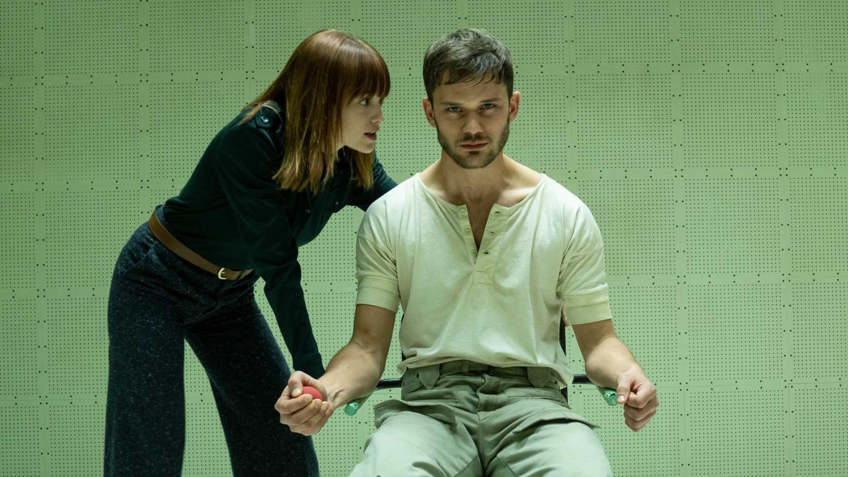 Jeremy Irvine in Treadstone as John Randolph Bentley