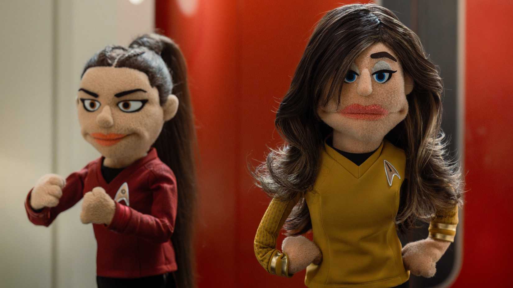 Puppet La'an and Una ready to fight