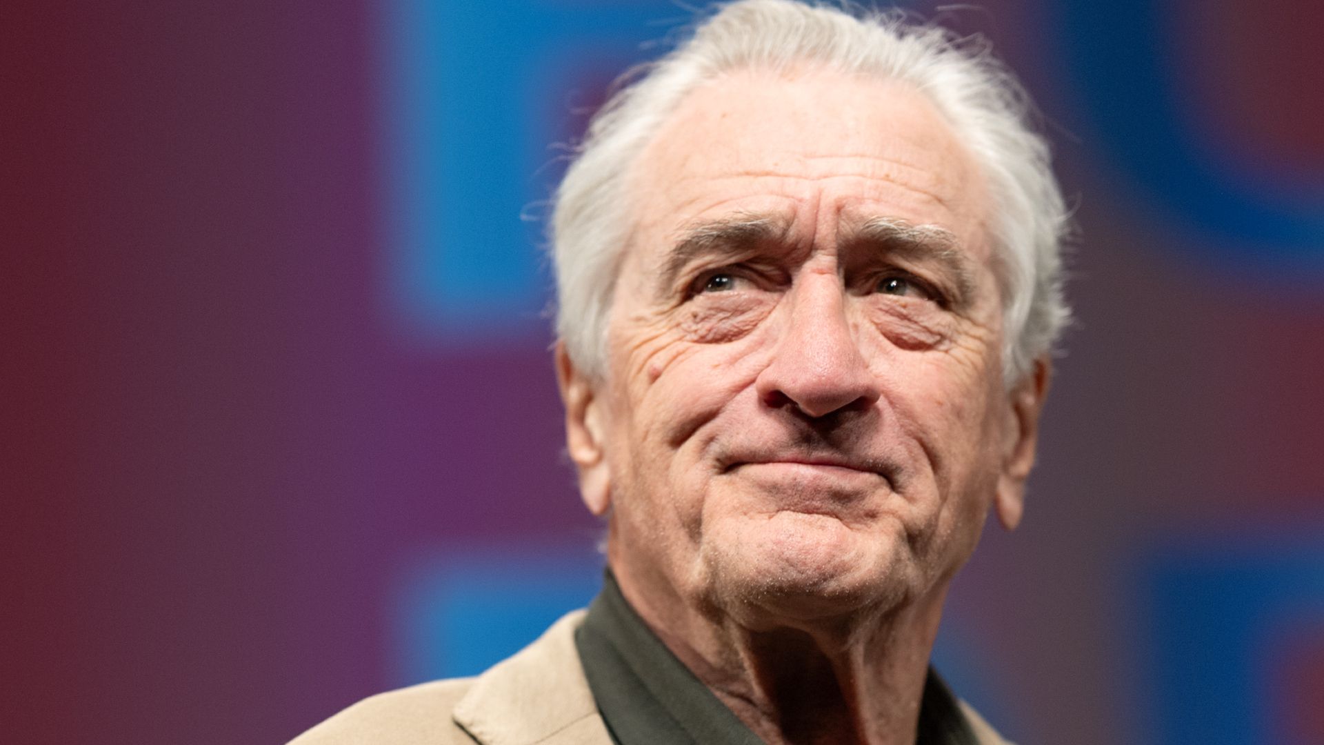Robert De Niro's New Netflix Crime Thriller Polarizes Critics With Rotten Tomatoes Score Debut