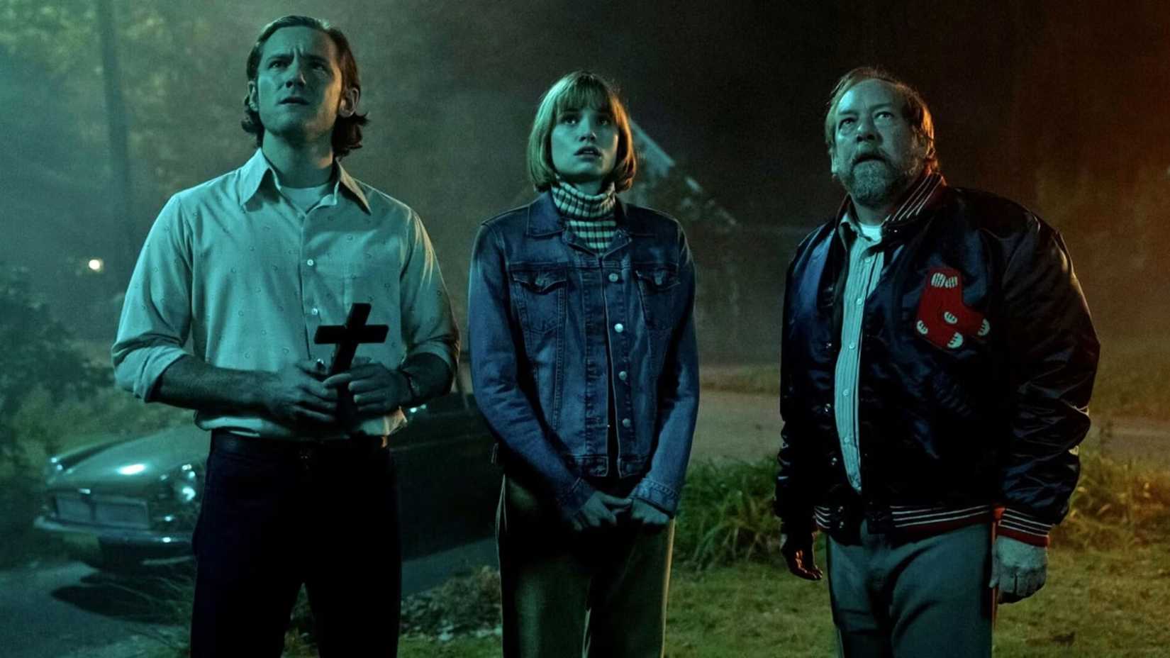Three characters look up in Salem's Lot